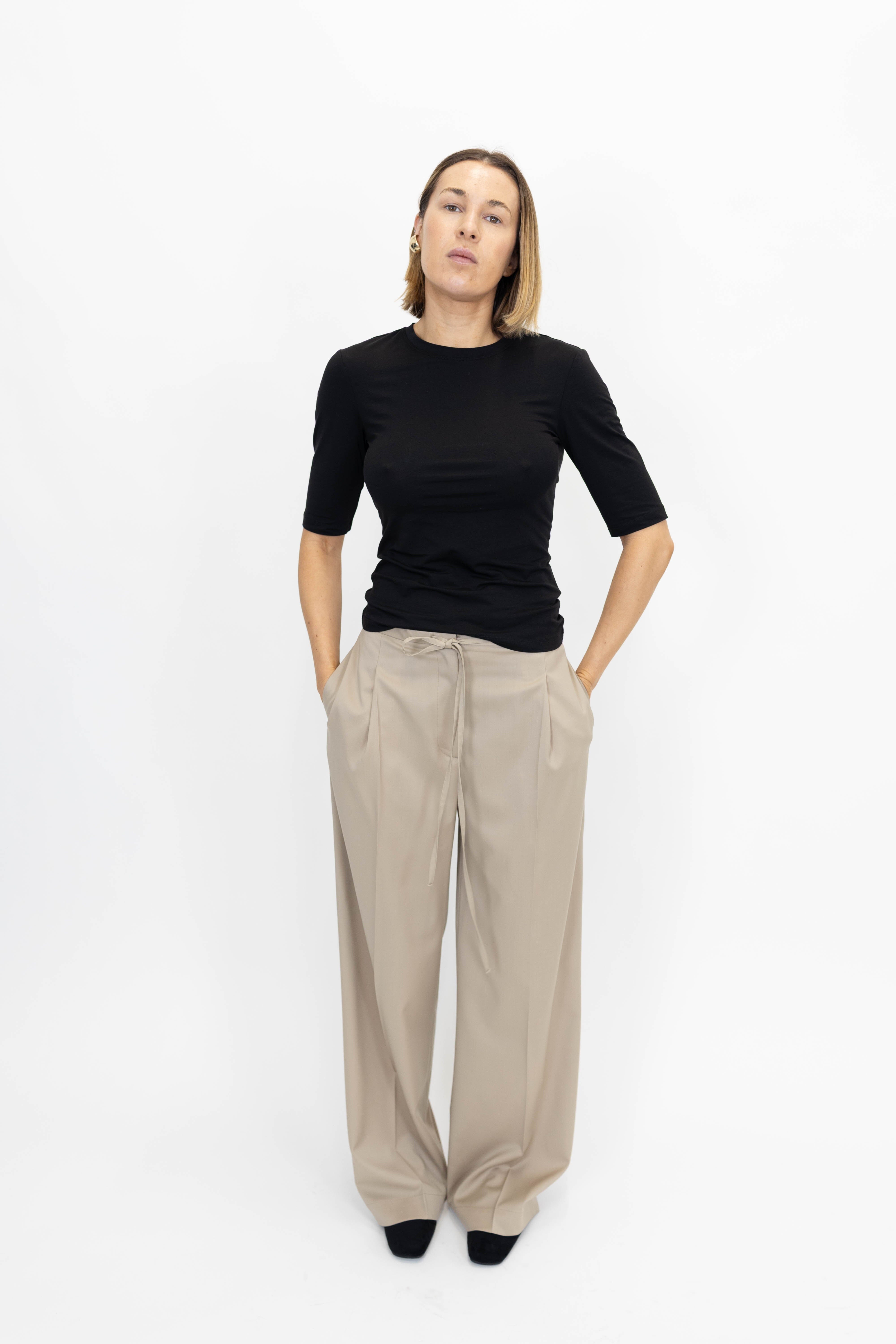 MIDA SS TOP IN BLACK TOP GESTUZ