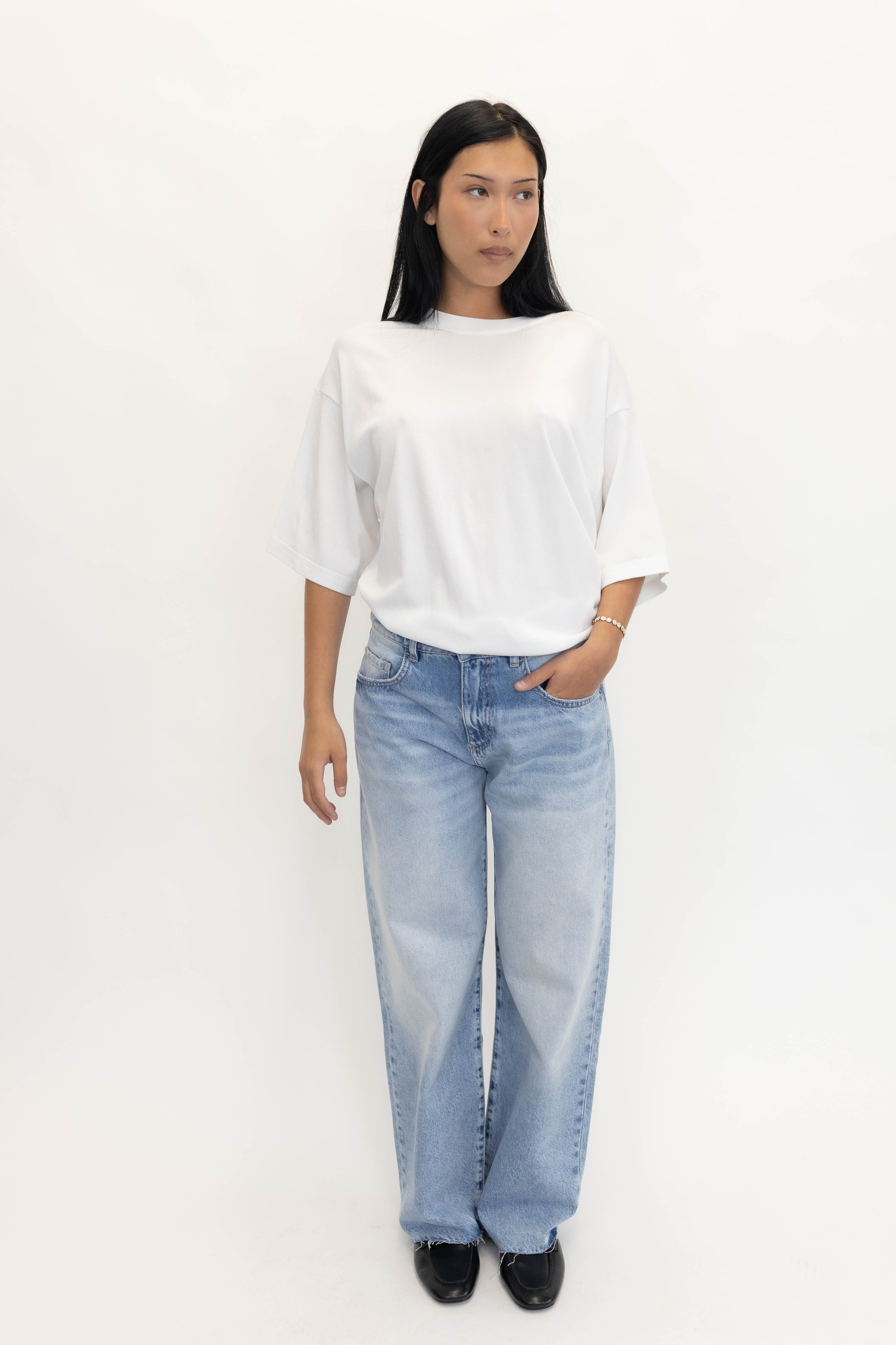 KAGITI OVERSIZED KNITTED T-SHIRT IN WHITE T-SHIRT CHRISTIAN WIJNANTS