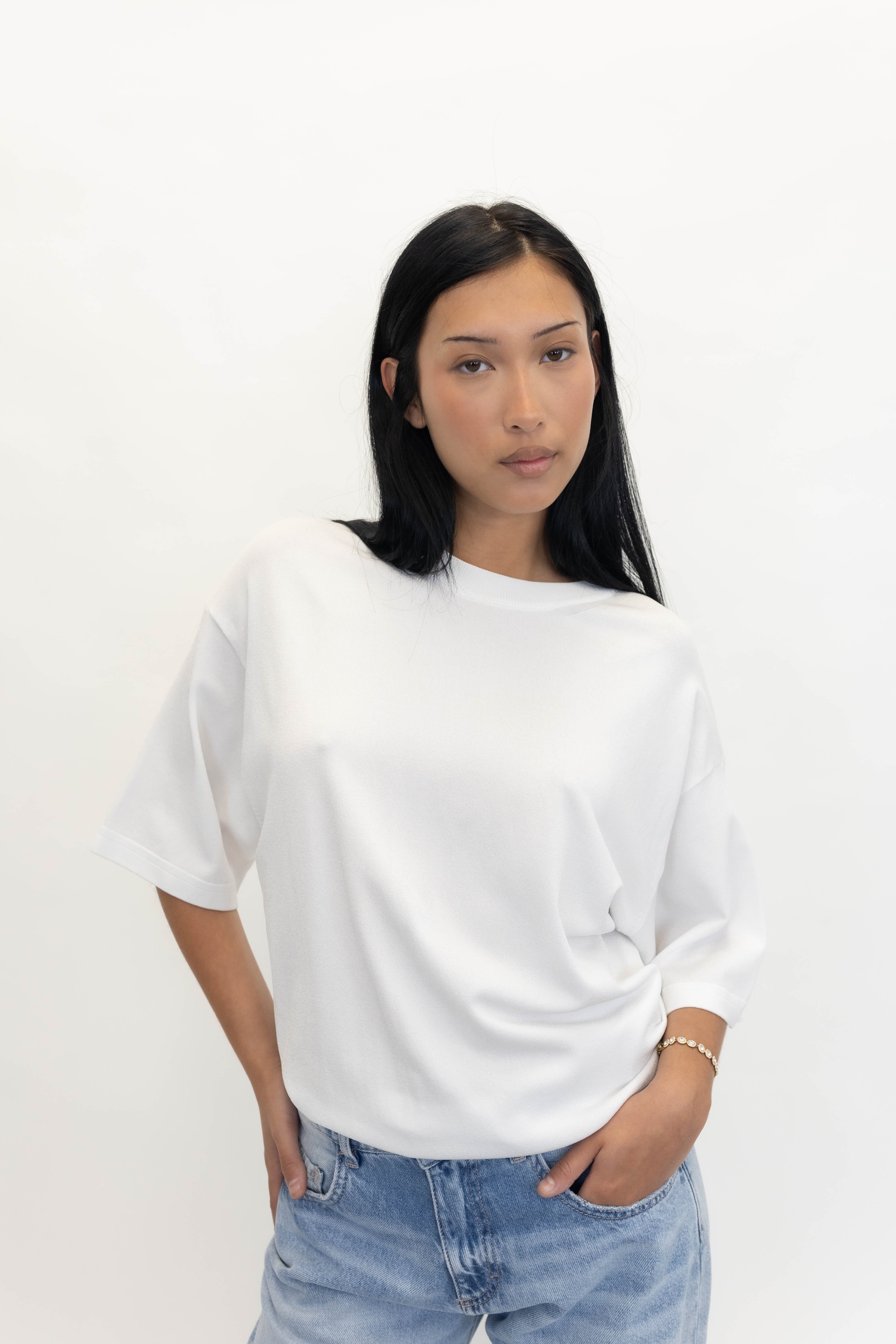 KAGITI OVERSIZED KNITTED T-SHIRT IN WHITE T-SHIRT CHRISTIAN WIJNANTS
