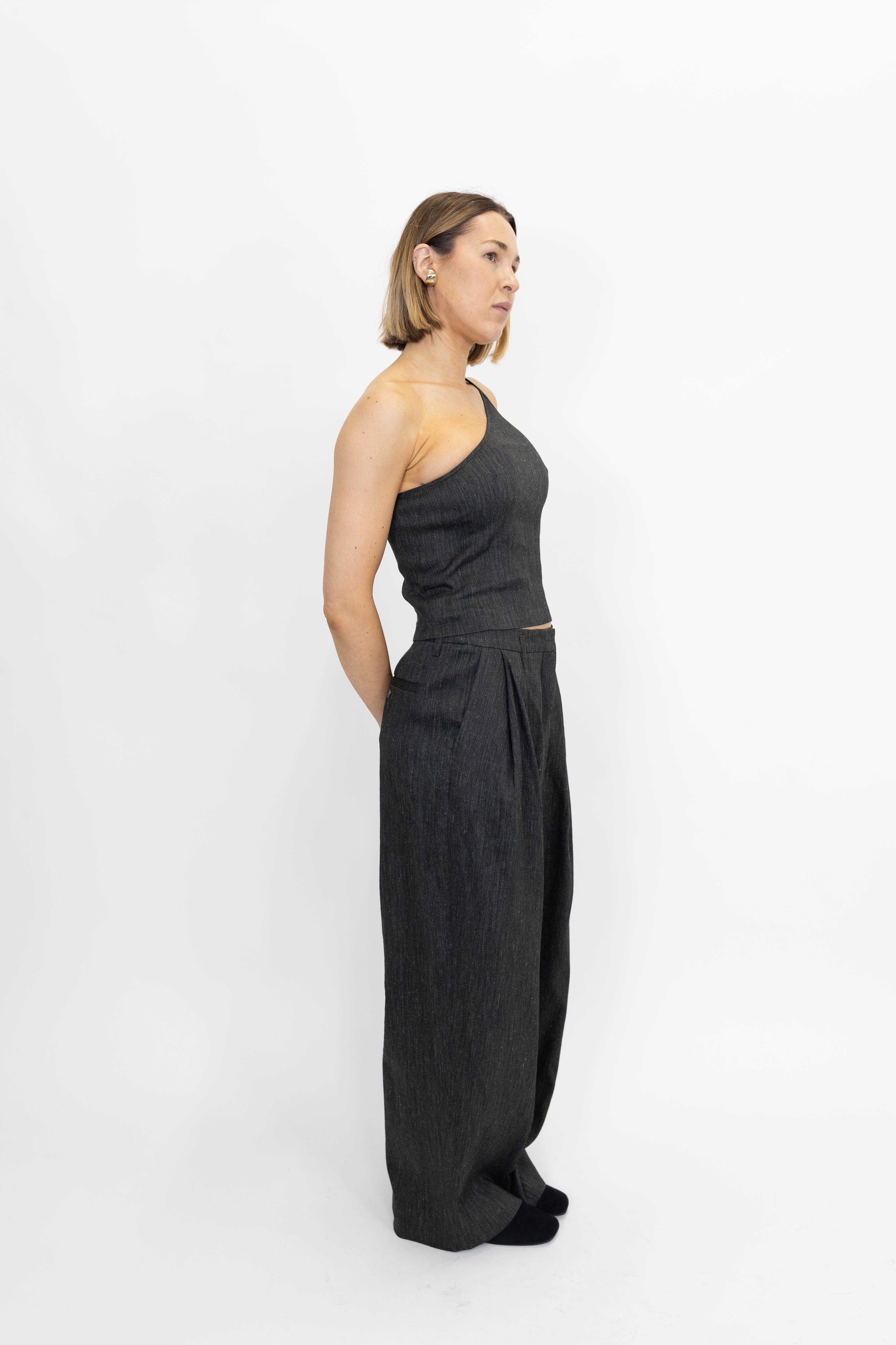 JESSICA TOP IN DARK GREY TOP HERSKIND