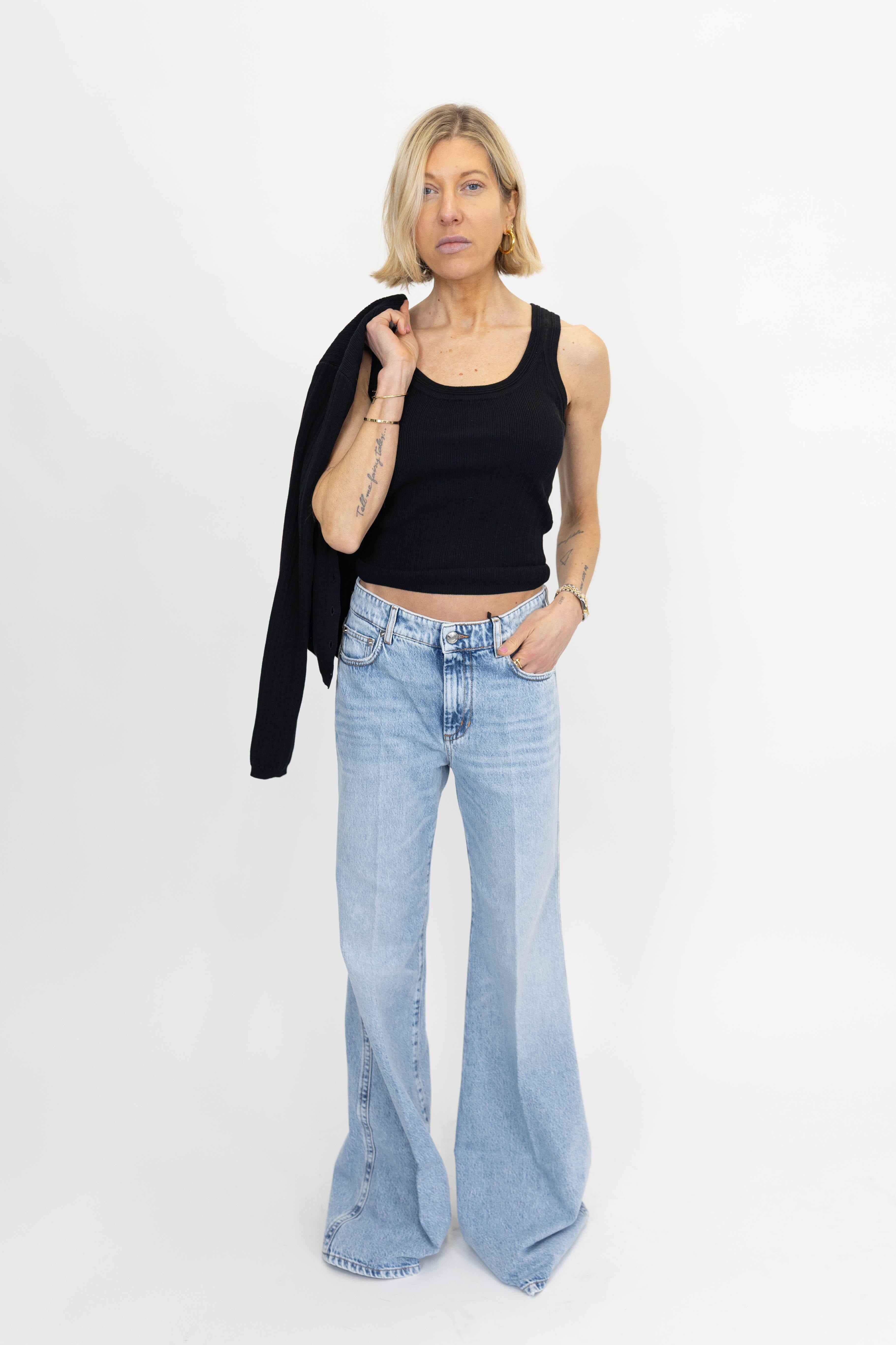 MORRIS KNIT TOP IN BLACK TOP HERSKIND