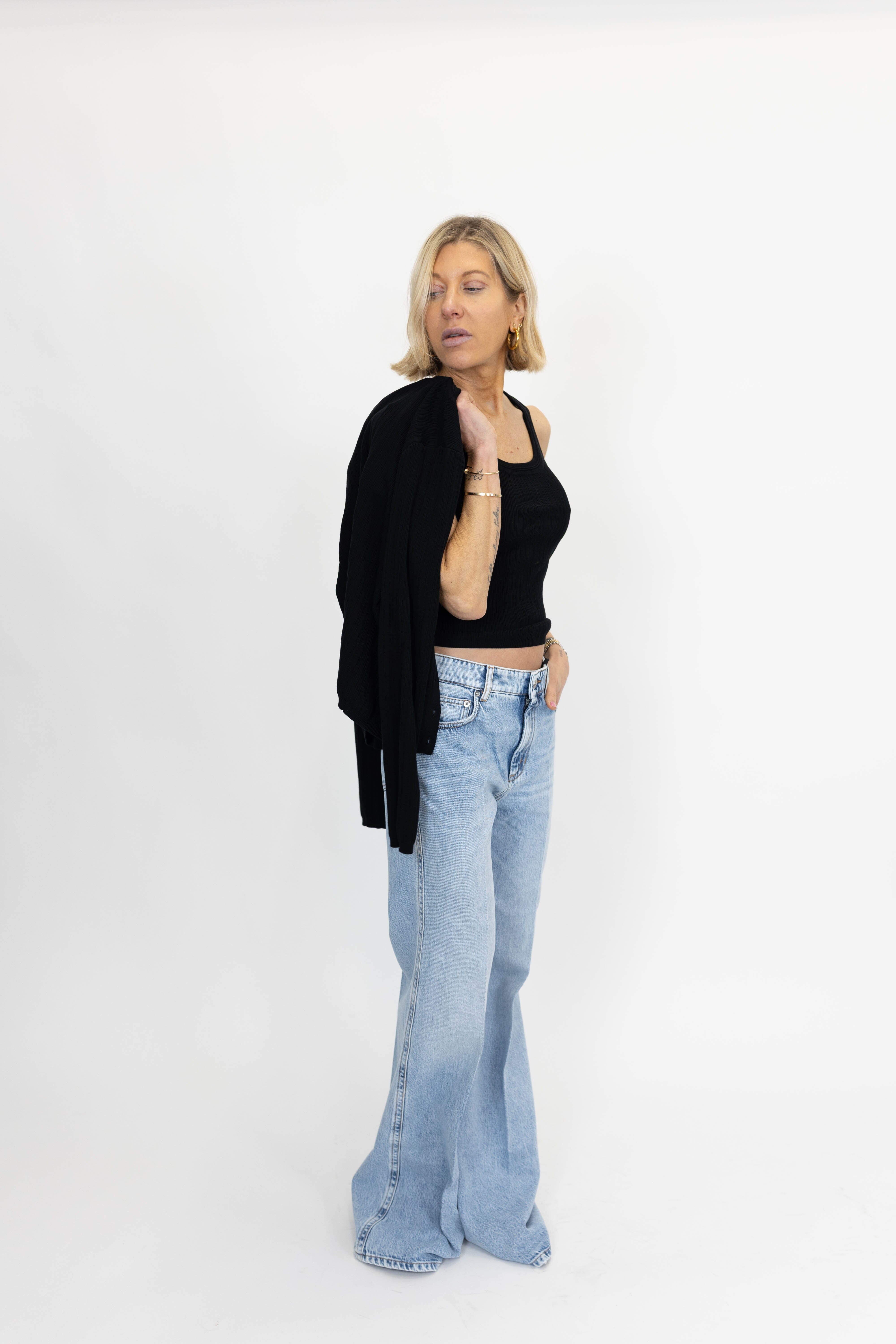MORRIS KNIT TOP IN BLACK TOP HERSKIND