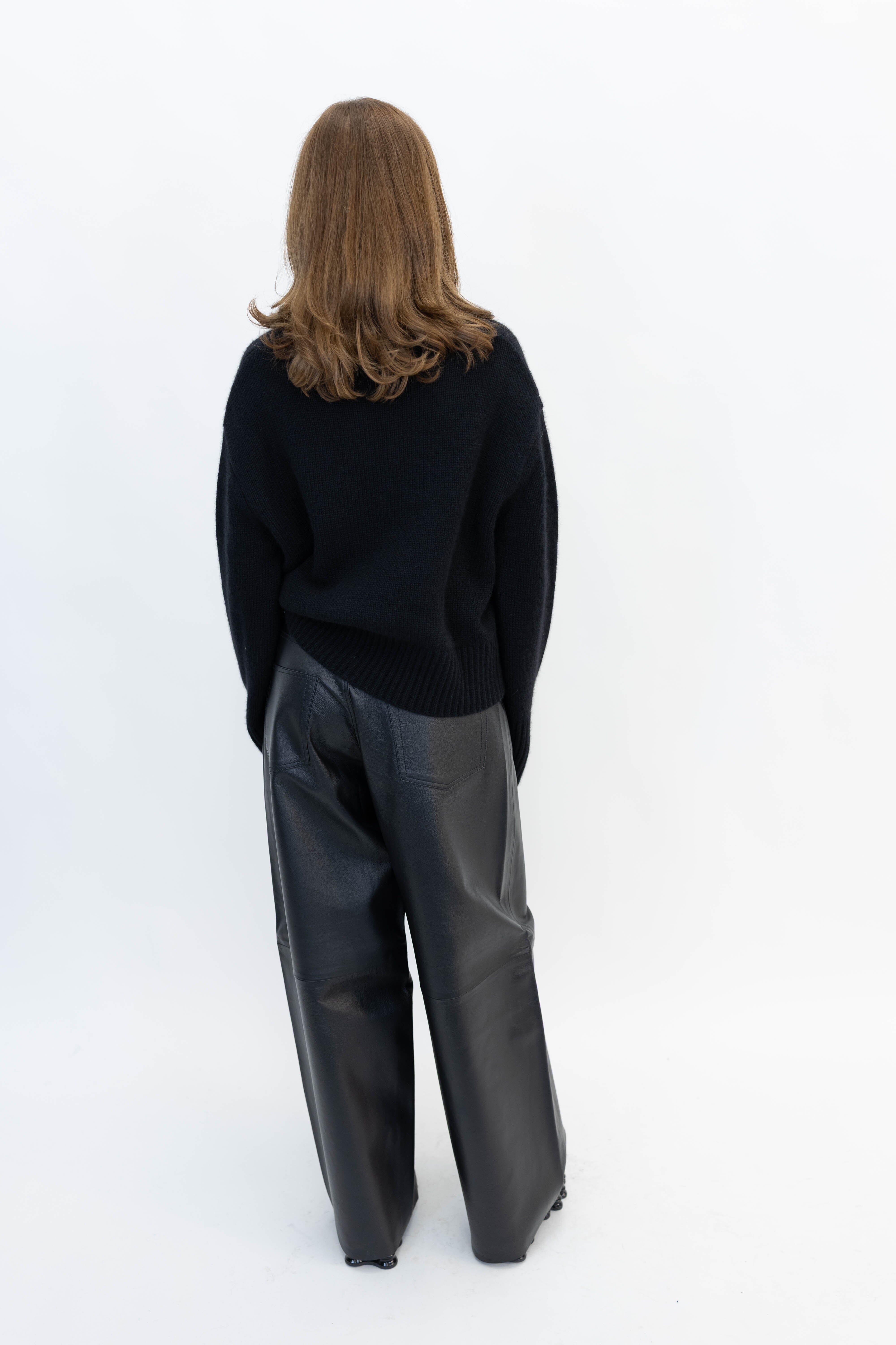 FLEUR SWEATER IN BLACK KNIT LISA YANG