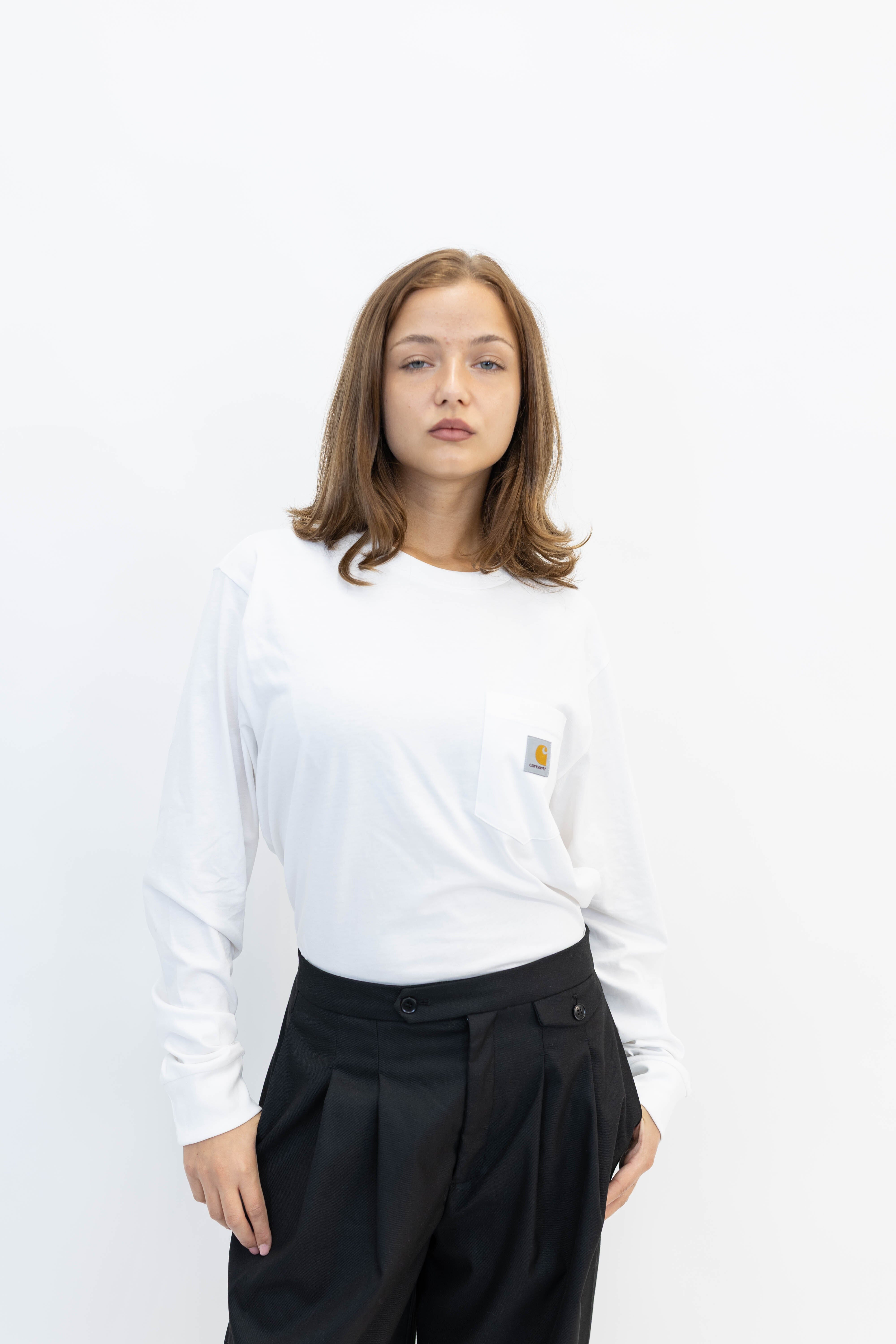 LONGSLEEVE POCKET T-SHIRT IN WHITE T-SHIRT CARHARTT