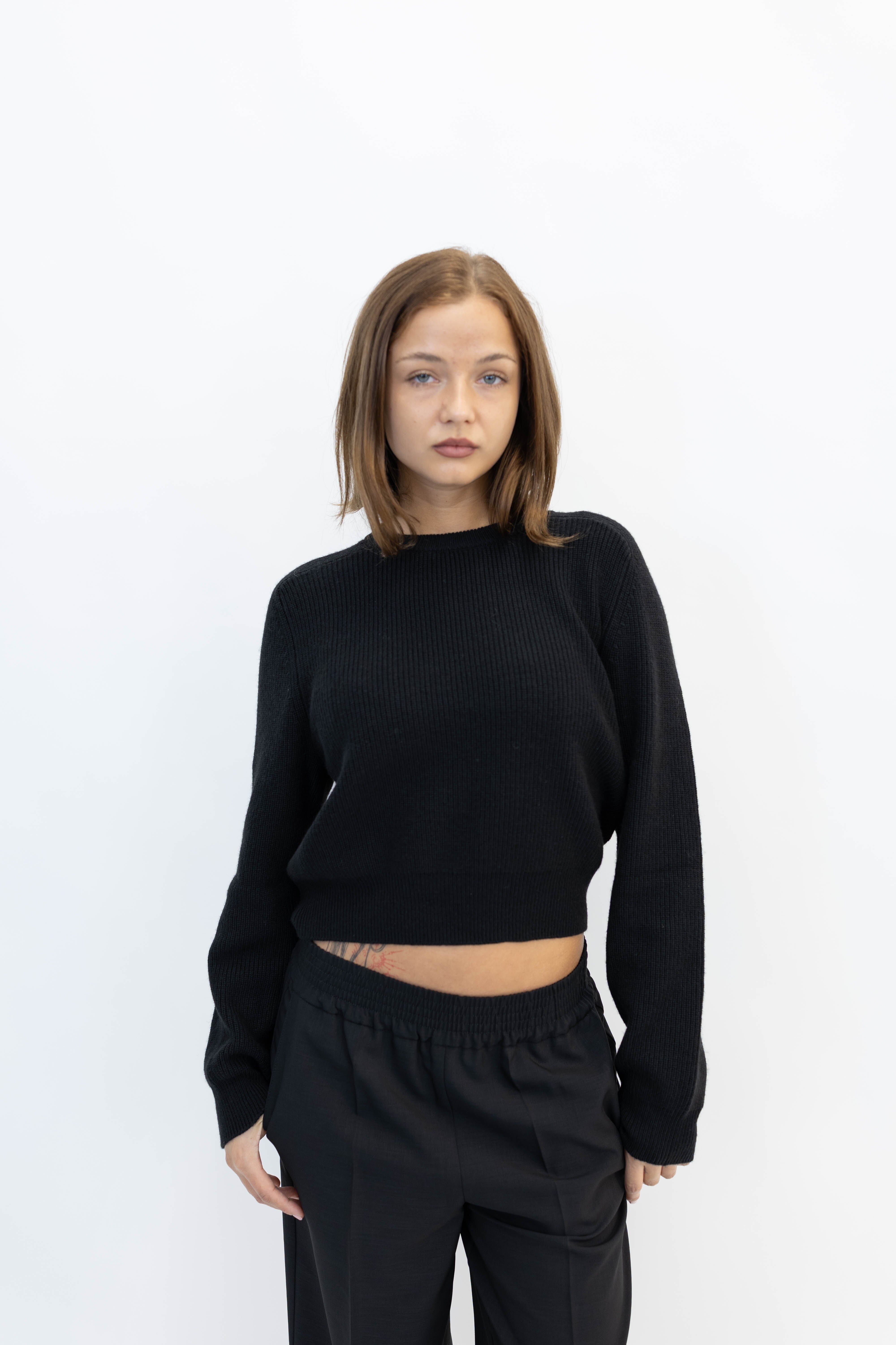 CELENA PULLOVER IN BLACK PULLOVER IRO