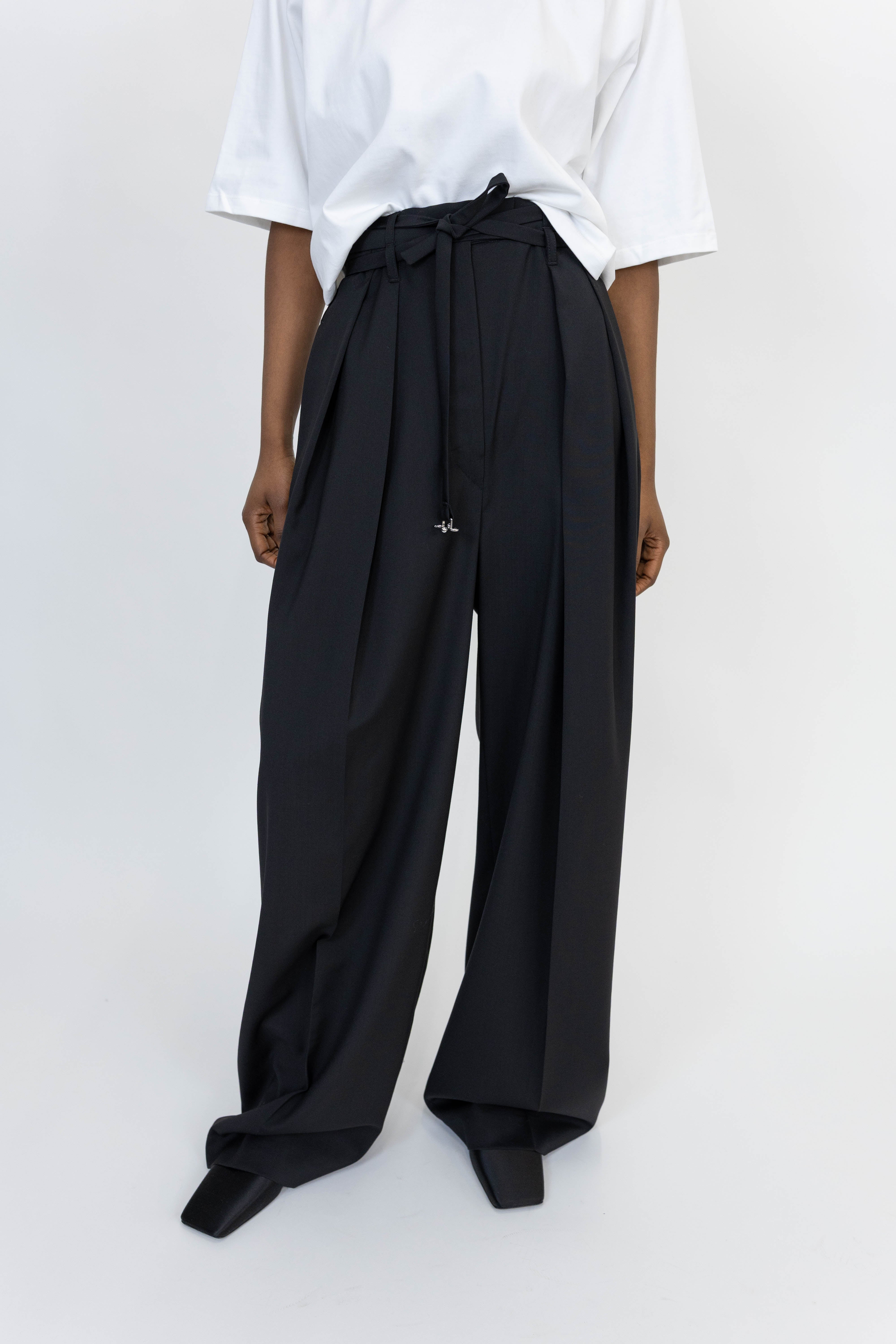 BAUTTA PANTS IN BLACK PANTS MAXMARA