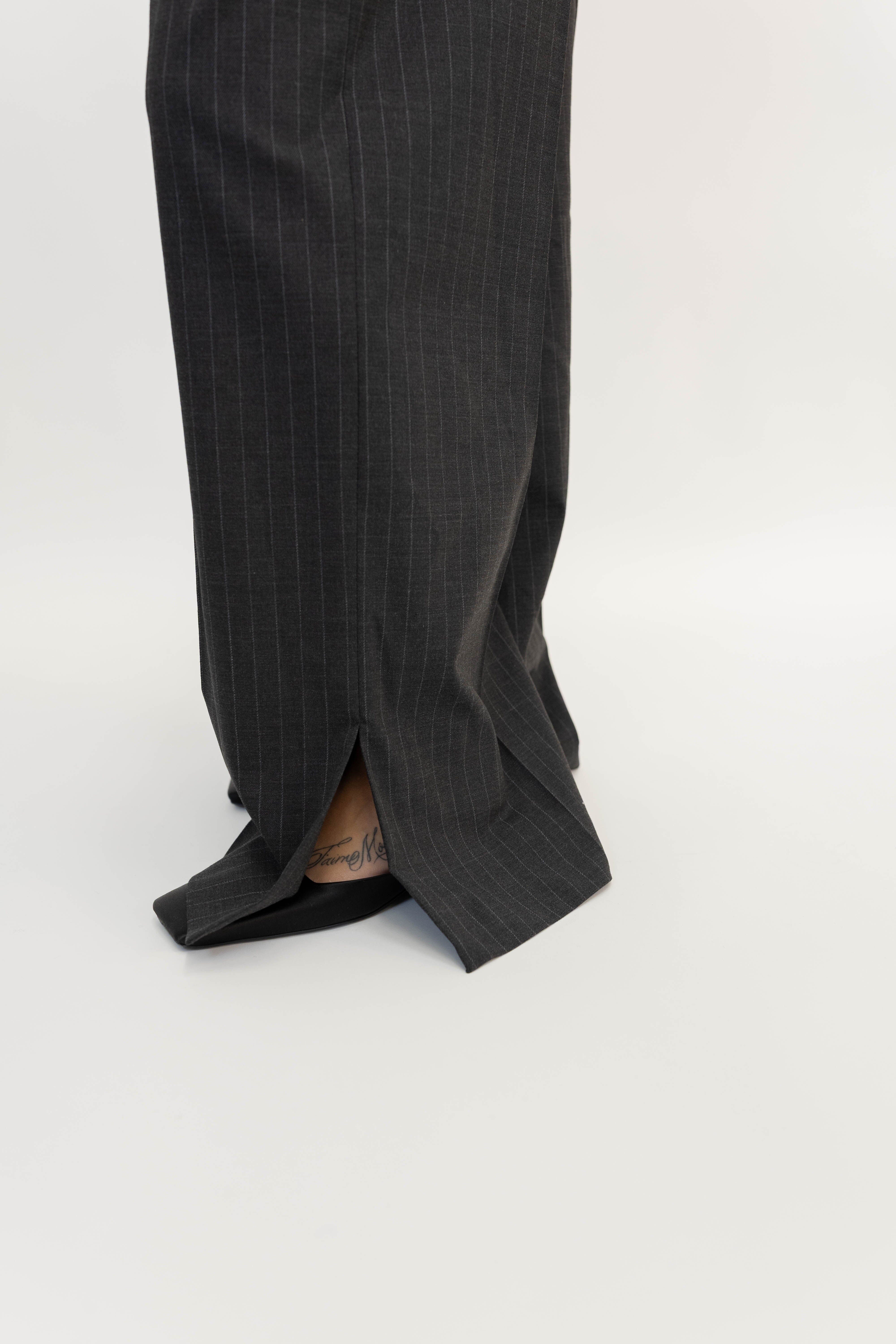 ANDORA WIDE PANTS IN DARK GREY PINSTRIPE PANT THE GARMENT
