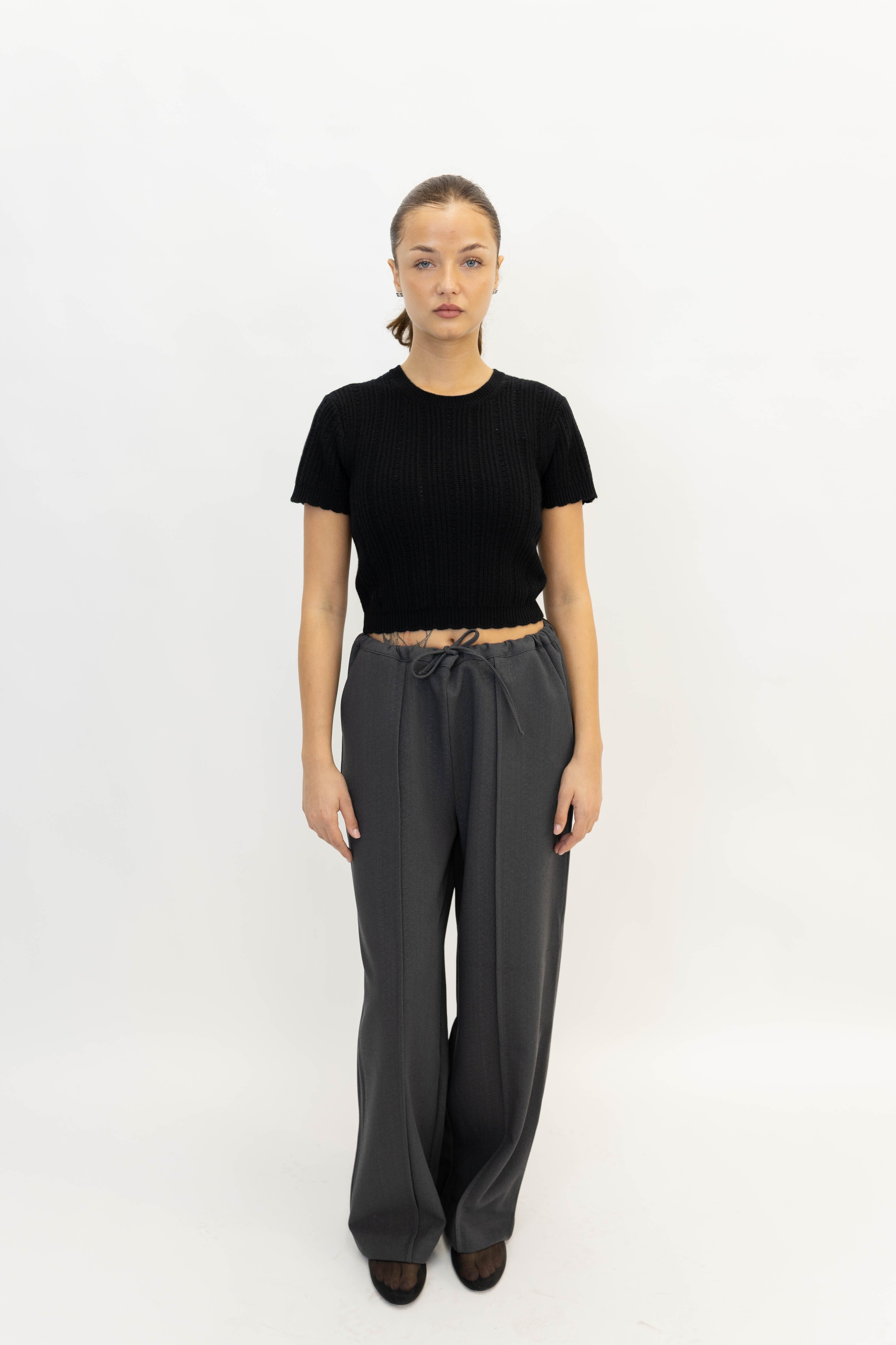 FRAME x AMELIA GRAY-THE GETAWAY TOP IN BLACK TOP FRAME
