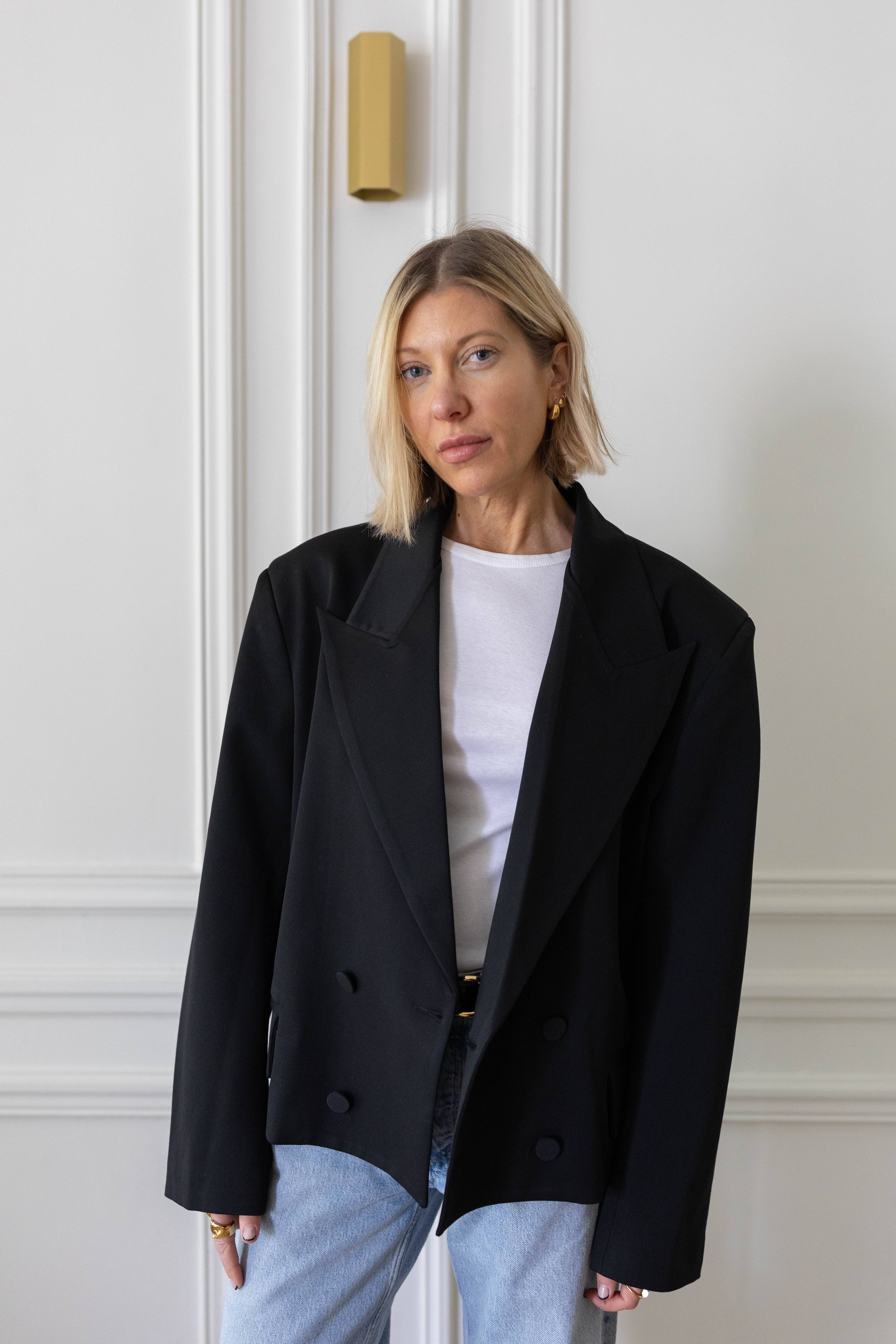 BOXY BLAZER IN BLACK BLAZER KURE