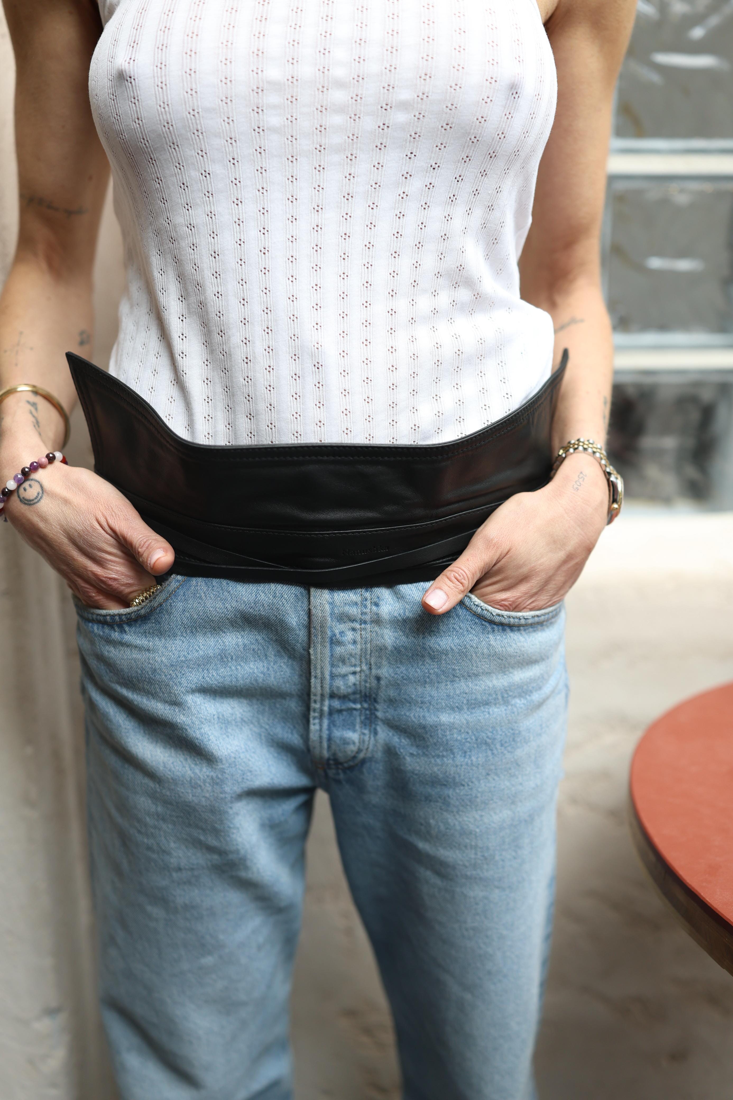 EVORA LEATHER BELT IN BLACK BELT NANUSHKA