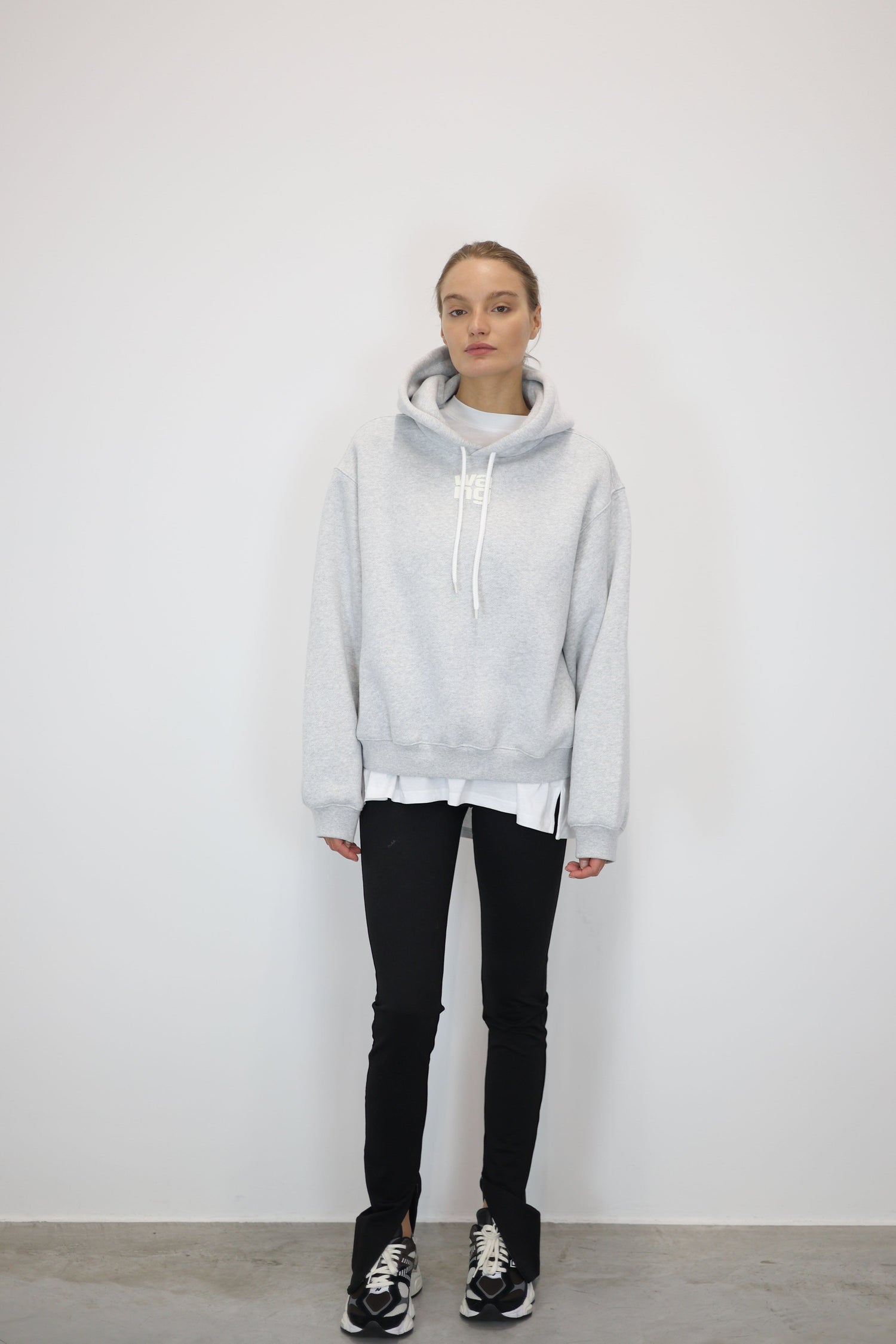 THE ESSENTIAL TERRY HOODIE WITH PAINT LOGO IN GREY SWEATSHIRT ALEXANDER WANG 