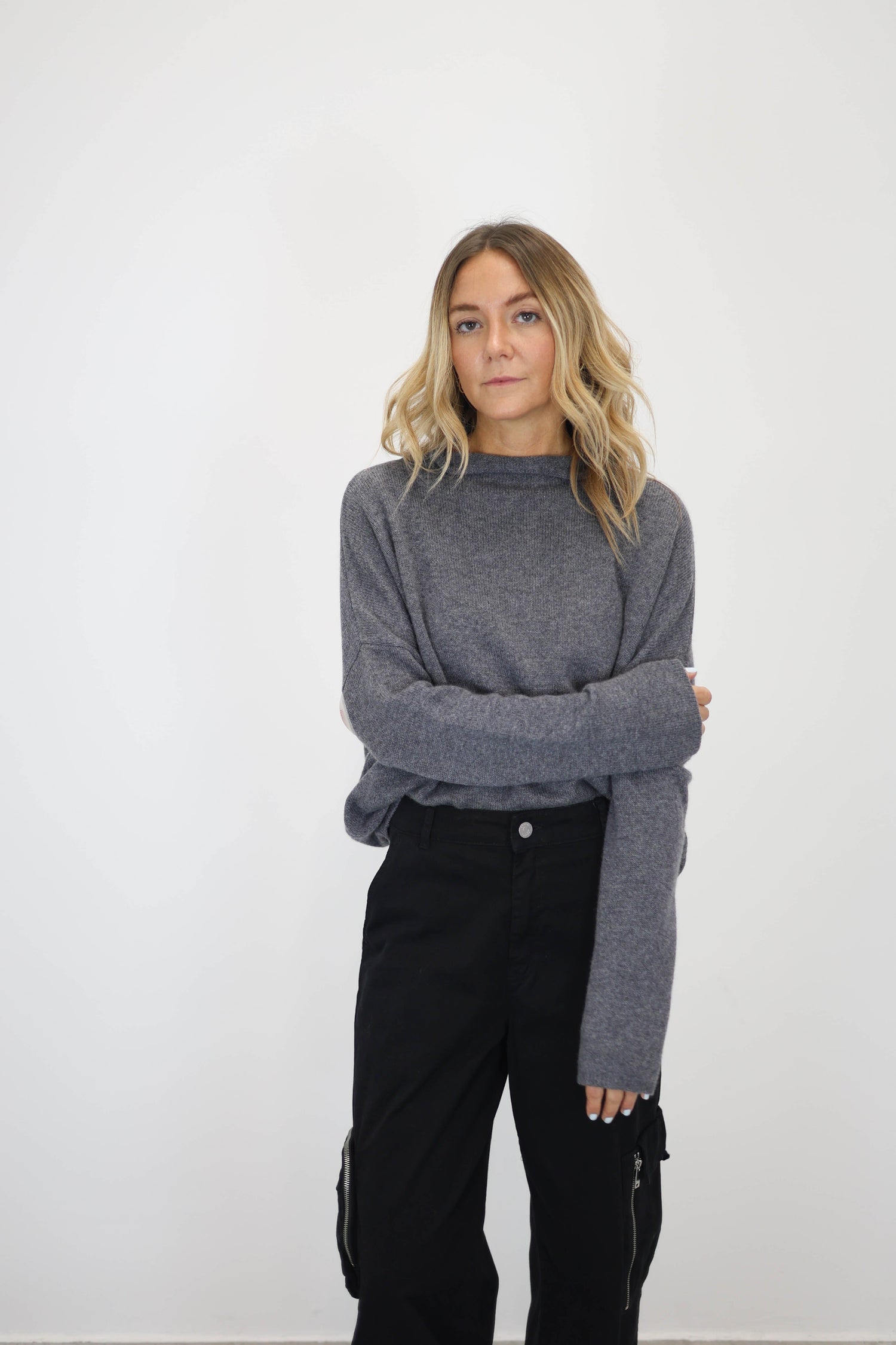 SANDY SWEATER IN GRAPHITE SWEATER LISA YANG 