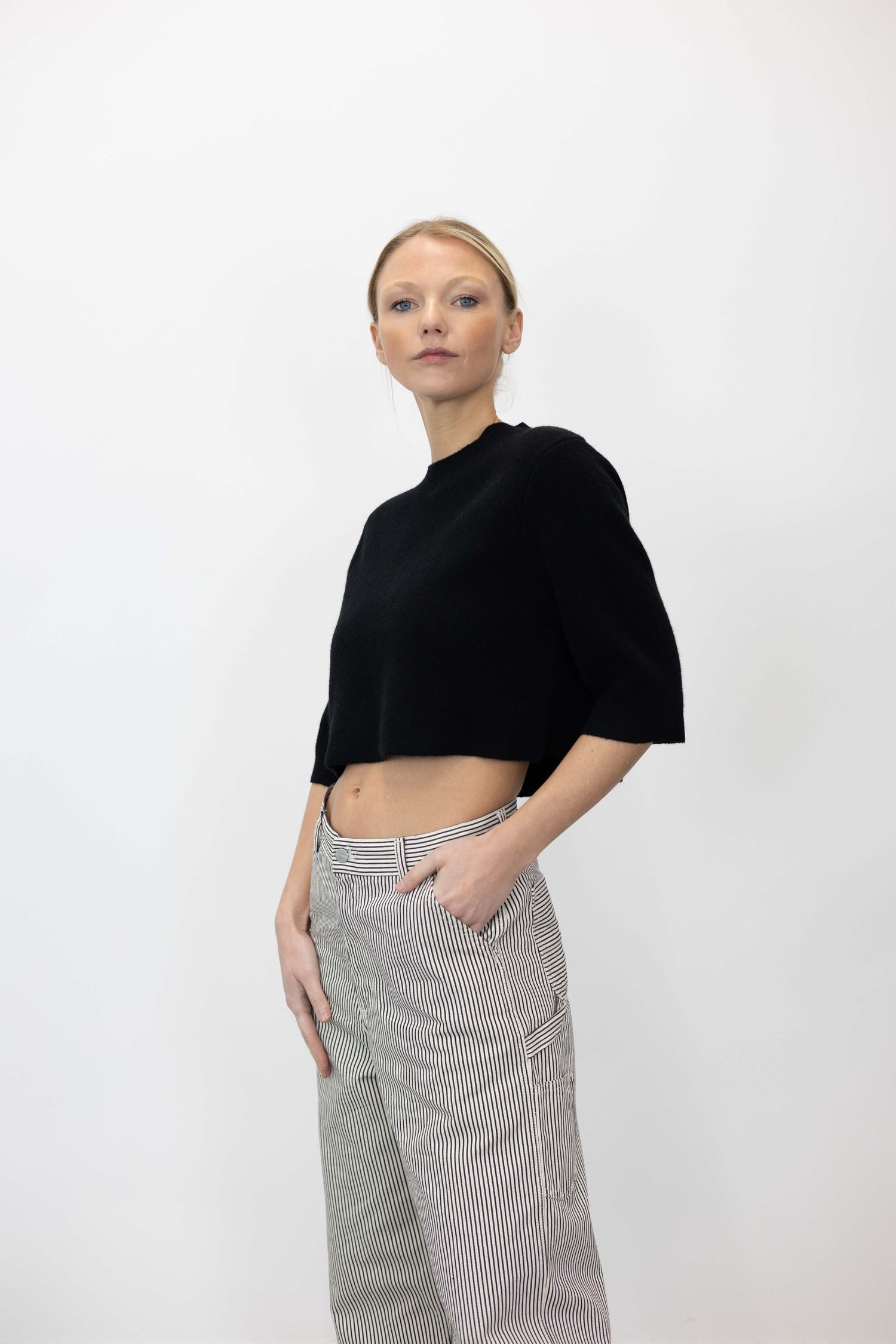 KAMILLE CROPPED HEAVY KNIT TEE KURE 