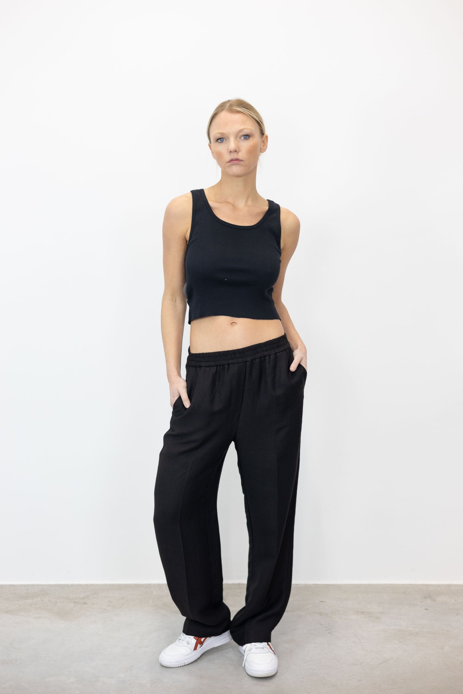RELAXED FIT STRAIGHT LEG PANTS PANTS NUDE 