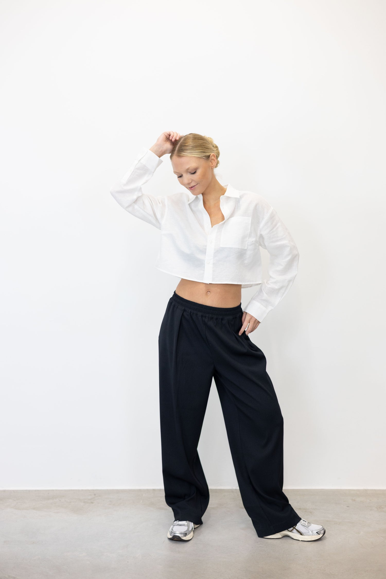LEO CROPPED LINEN SHIRT SHIRT OVAL SQUARE 