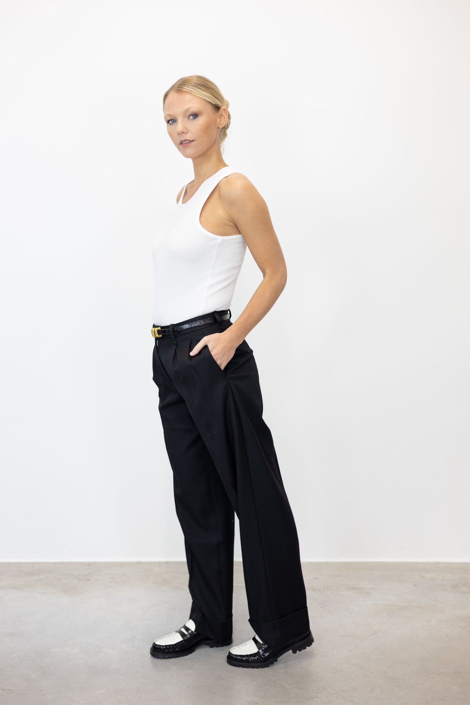 MARIANNE BOYISH LOOSE FIT PANTS – KURE