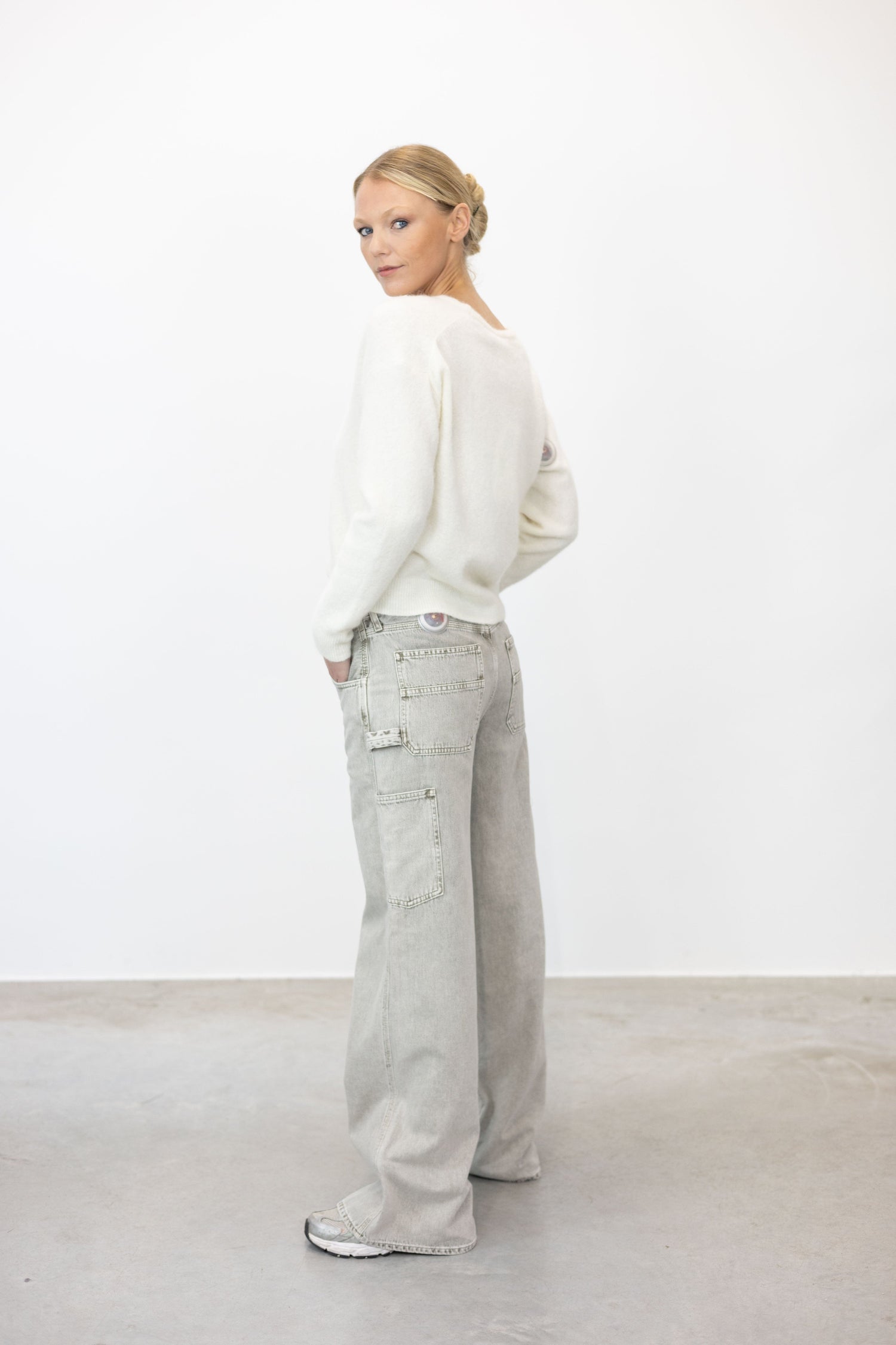 MAGDA LOW RISE LOOSE FIT DENIM CARGO JEANS AGOLDE 