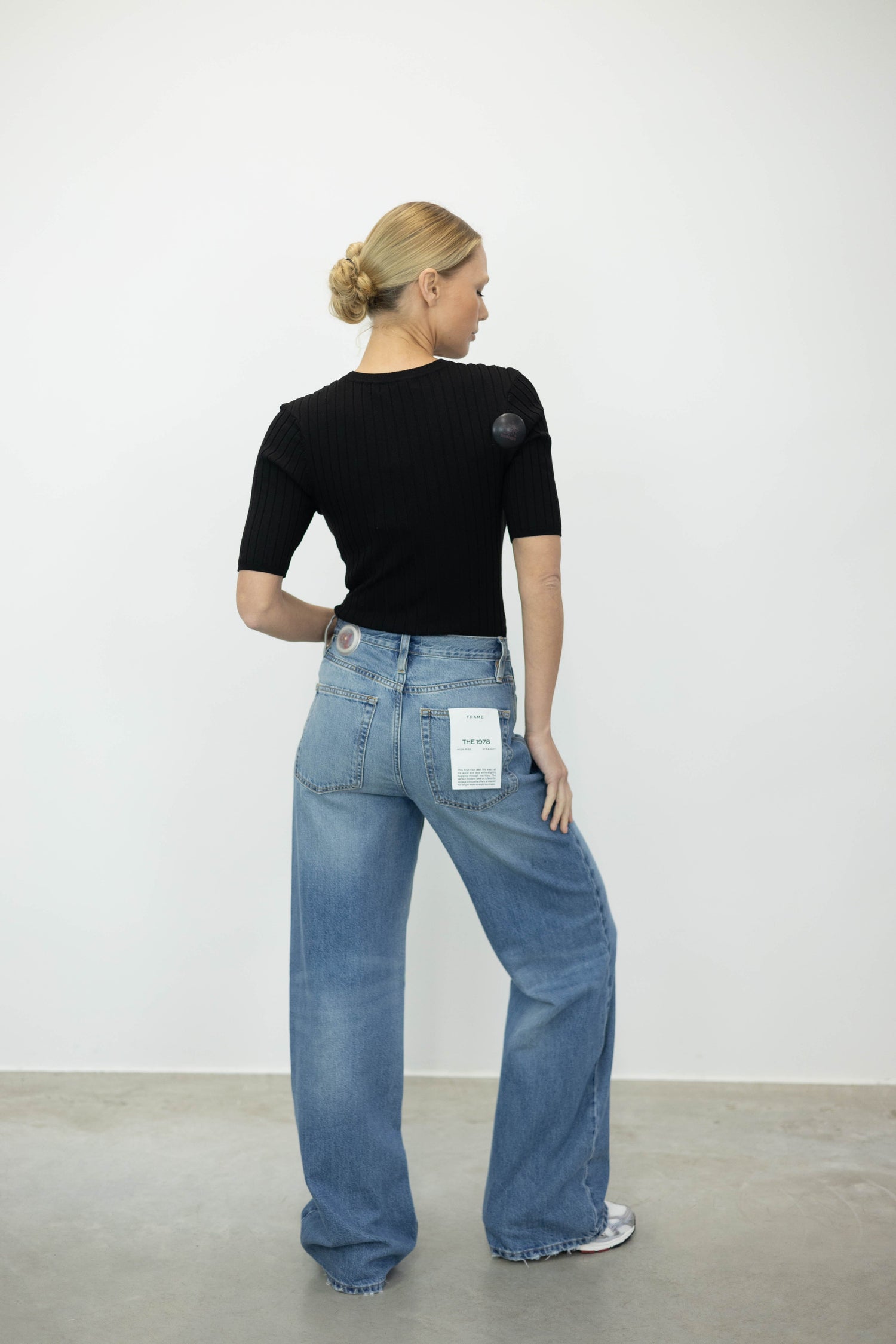 THE 1978 HIGH RISE STRAIGHT LEG JEANS IN ALBATROSS JEANS FRAME 