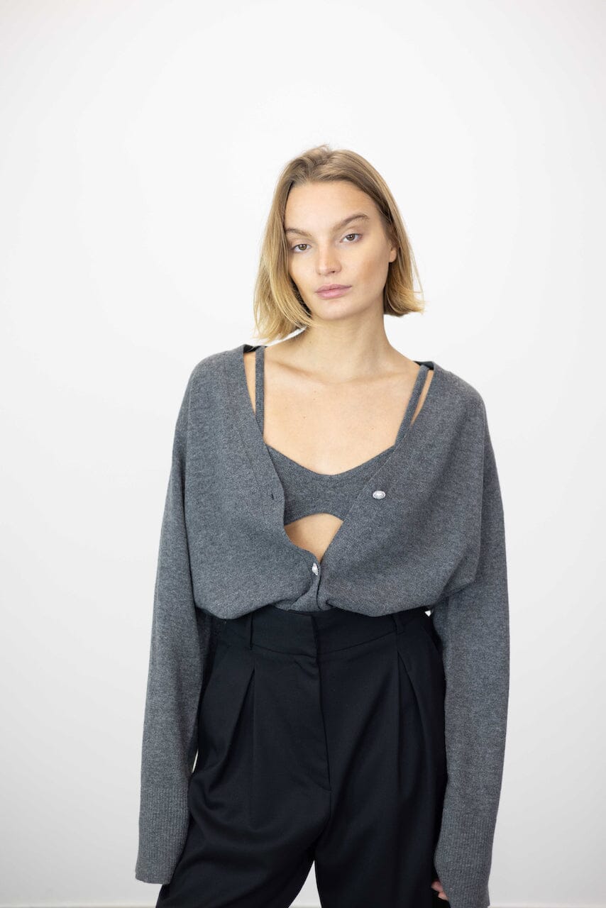 COSMO CLASSIC V NECK CARDIGAN CARDIGAN DESIGNERS REMIX 