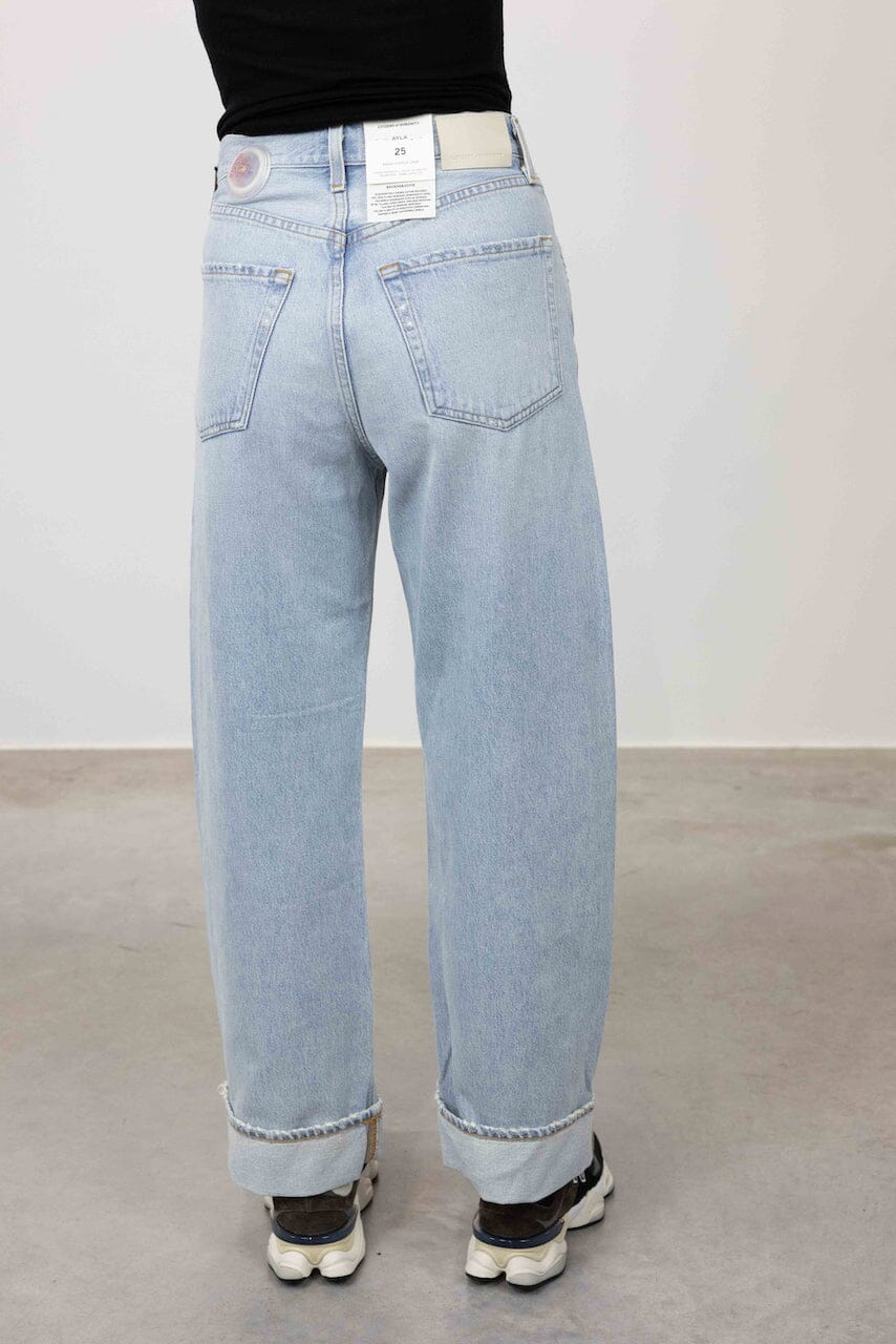 AYLA RELAXED FIT JEANS IN FRESH WATER JEANS CITIZENS OF HUMANITY 