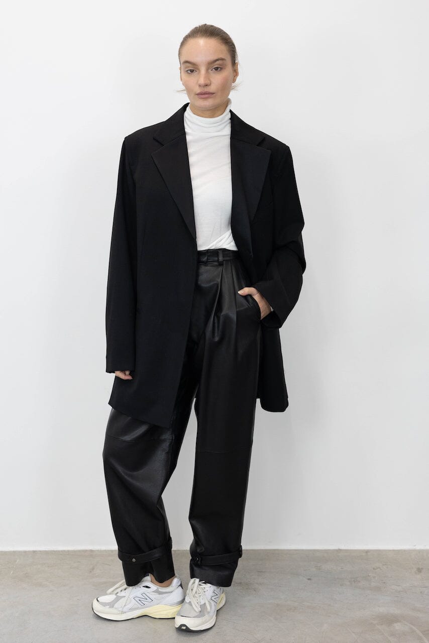 TAILORED WOOL BLAZER WITH STRUCTURED SHOULDERS BLAZER GAUCHERE 