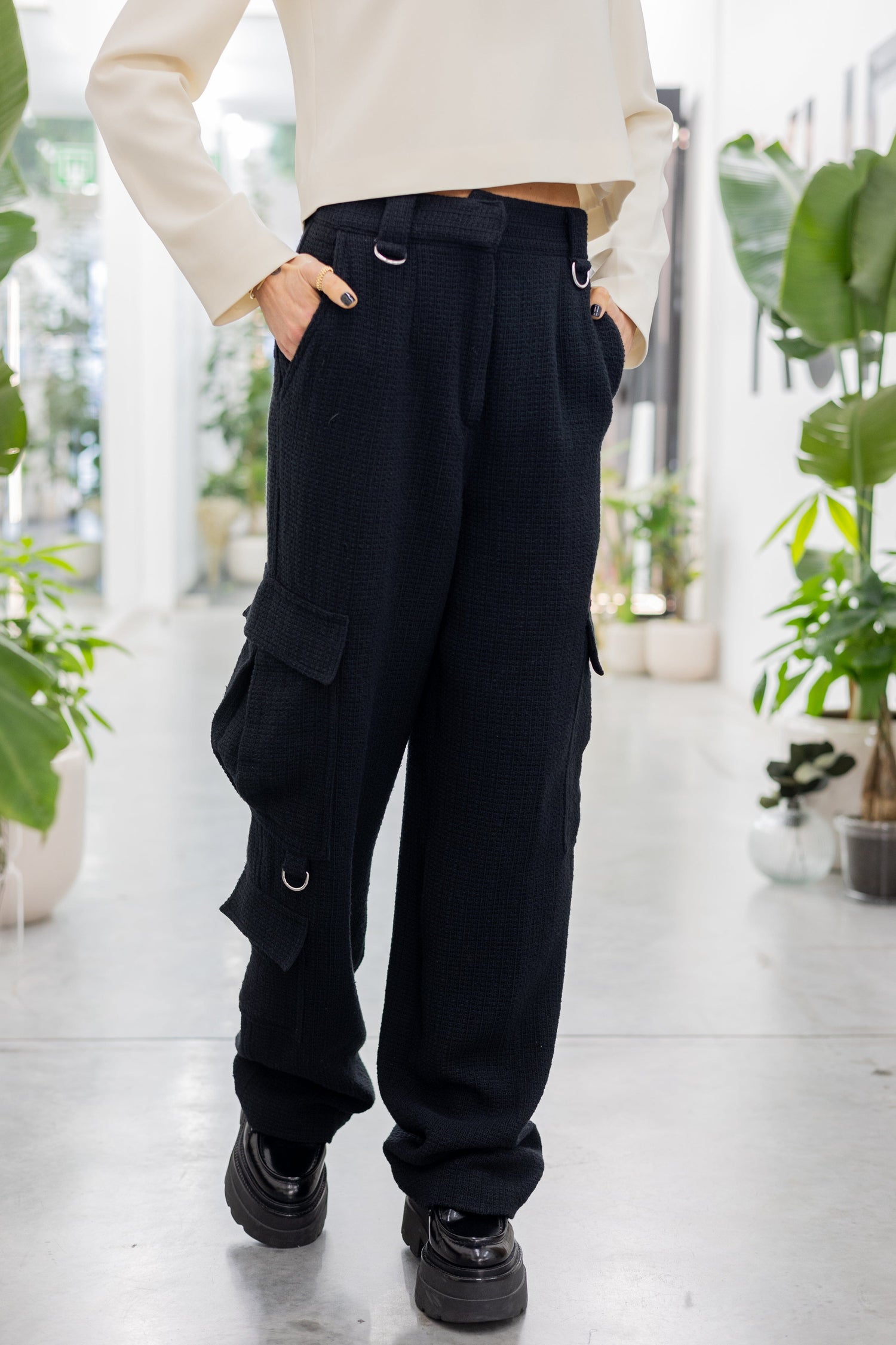 ARONI CARGO PANTS PANTS IRO 