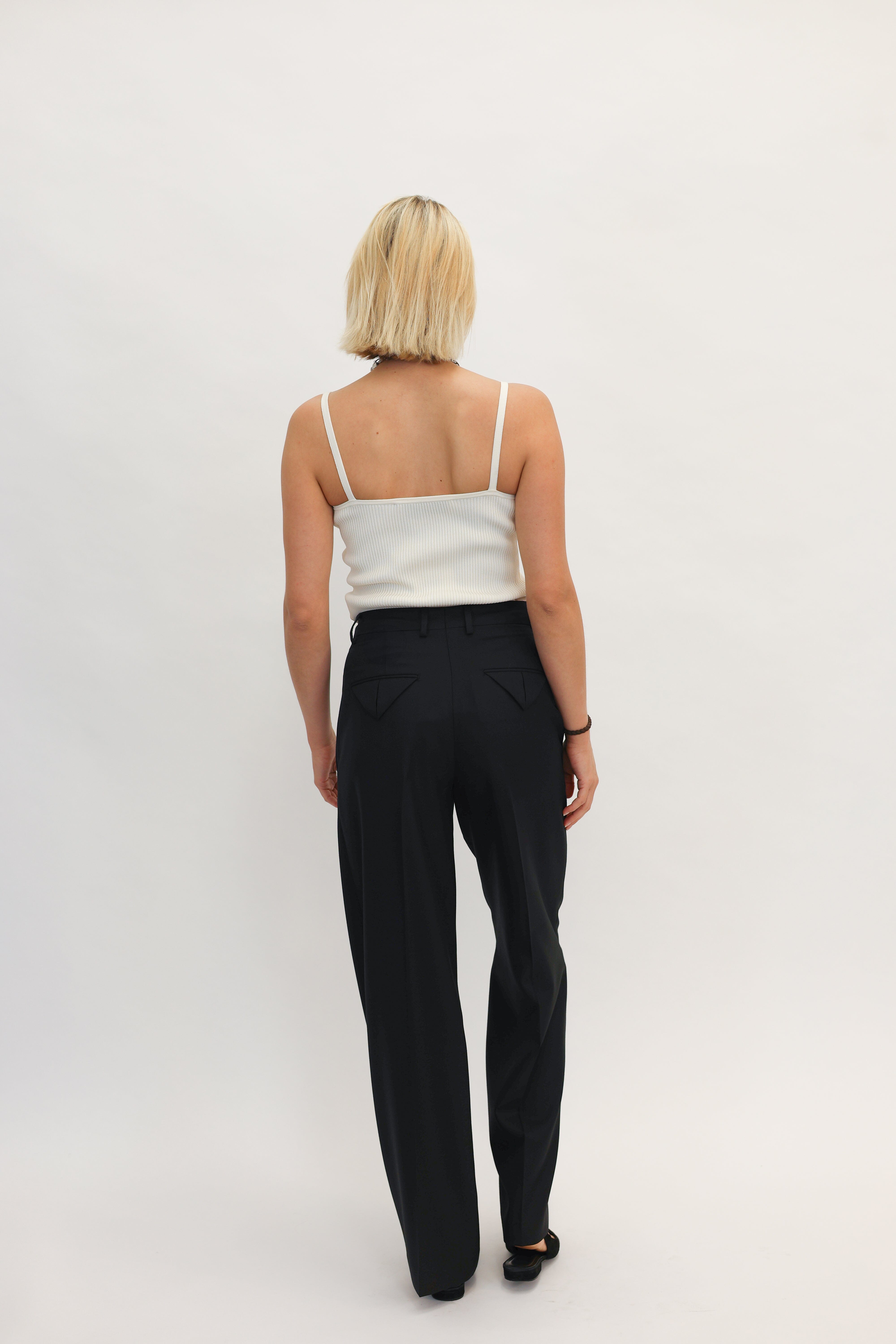 TRULY PANTS IN BLACK PANTS ONE&OTHER 