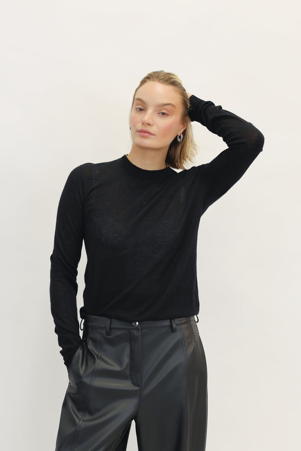 ROUND NECK LS CASHAIR IN BLACK KNIT JOSEPH 