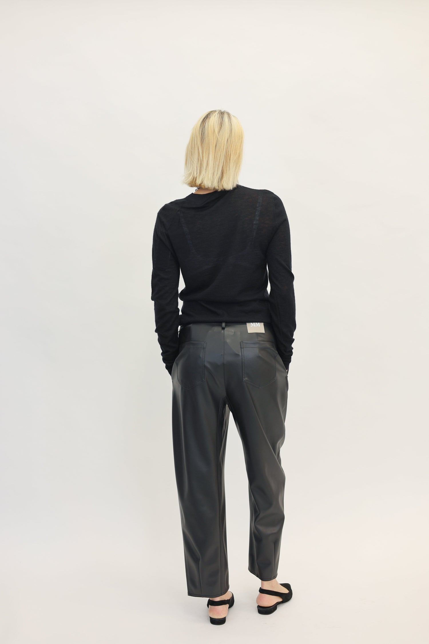 ROUND NECK LS CASHAIR IN BLACK KNIT JOSEPH 