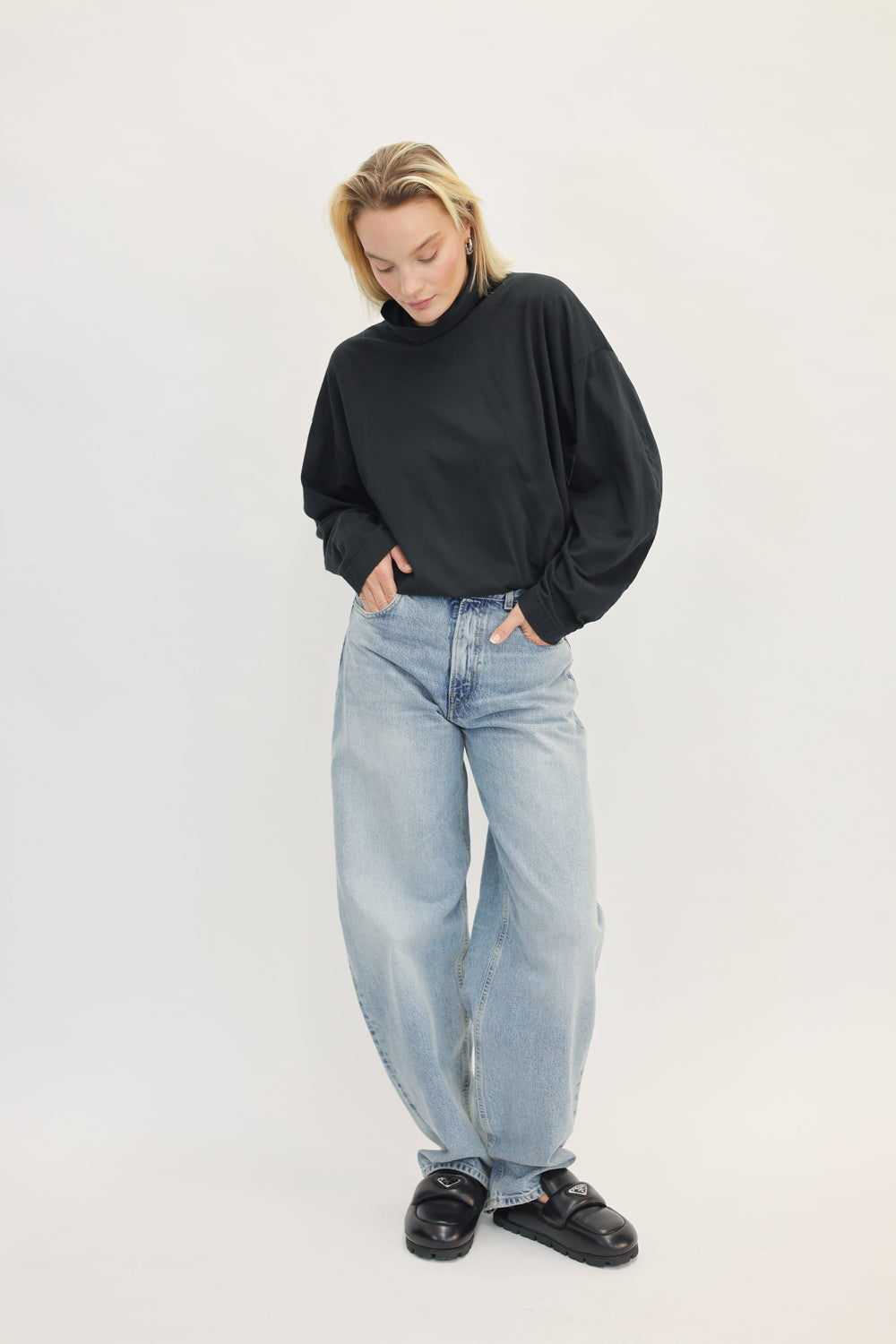 IVY MOCKNECK IN BLACK TSHIRT HAIKURE 