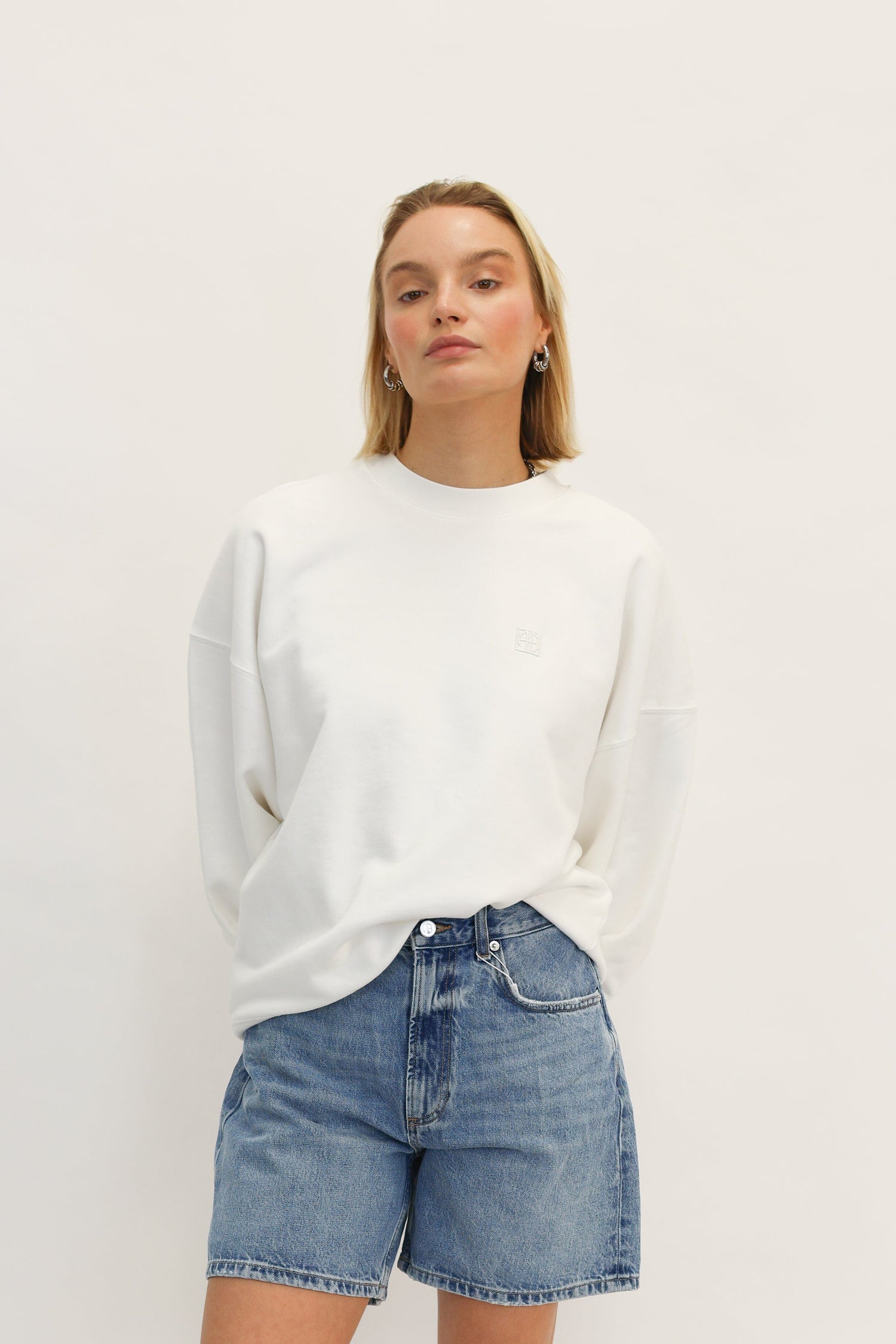 MILES SWEATSHIRT IN OFF WHITE SWEATSHIRT ANINE BING 