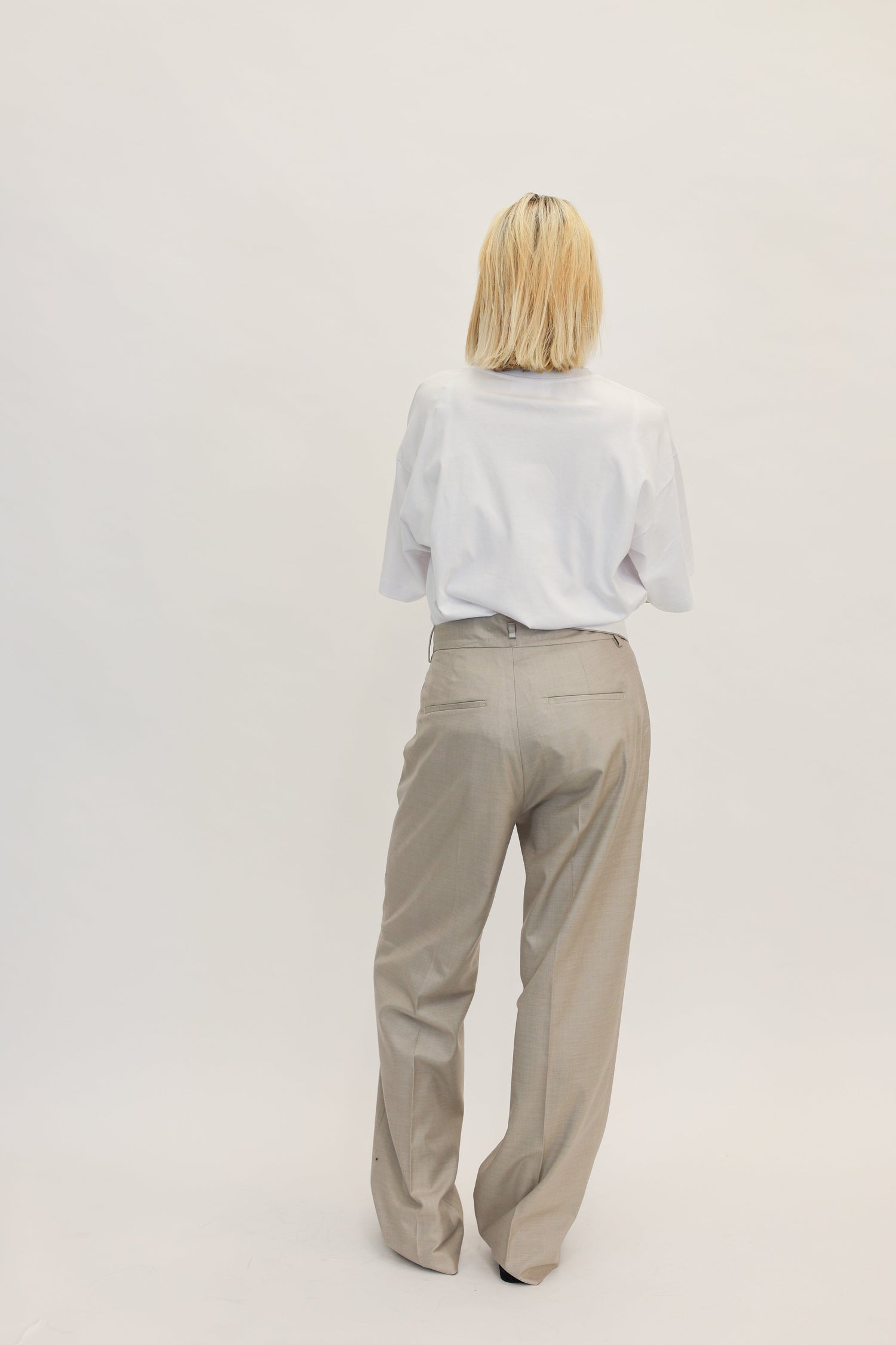 KINE PANTS IN DOWNY GREY PANTS ONE&OTHER 
