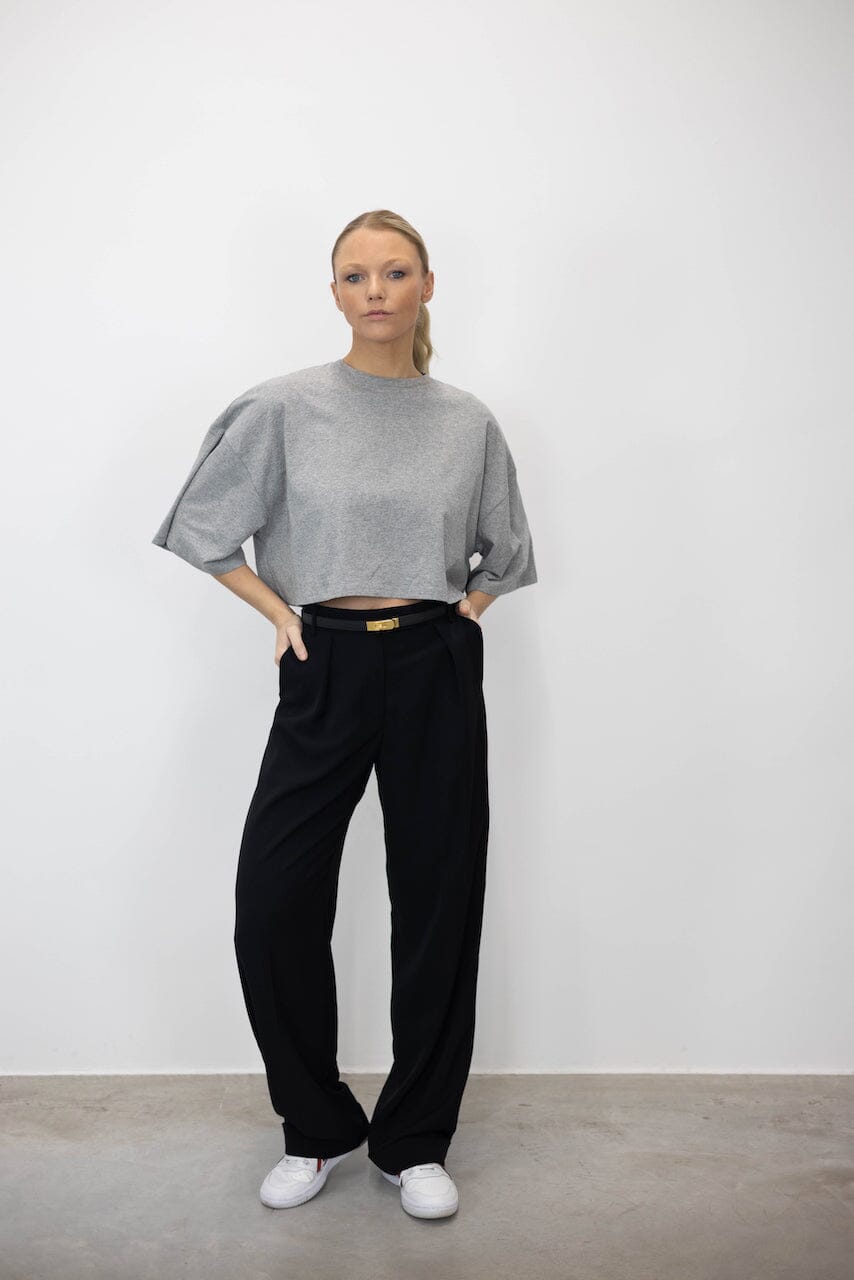 TOBIAS CROPPED TEE IN GREY TEE KURE 