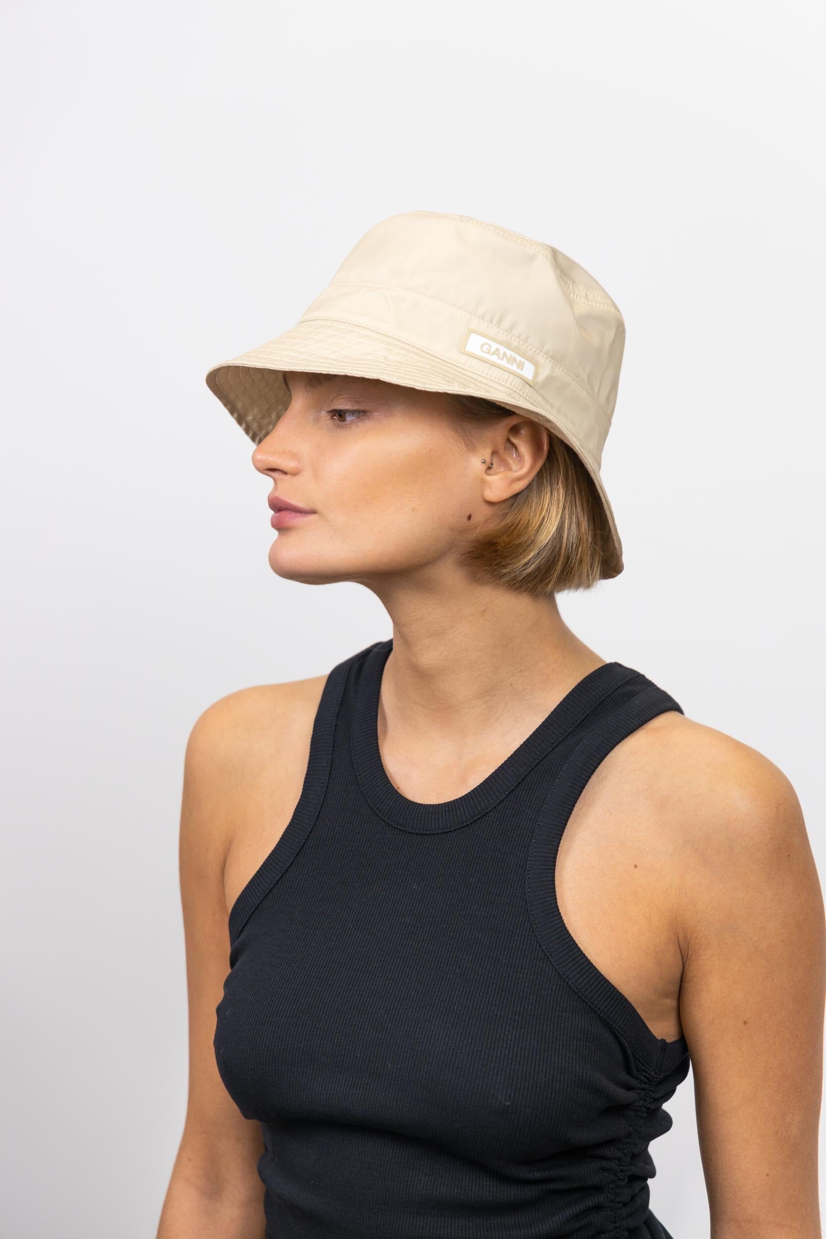 【GANNI】Lipstop Bucket Hat/追跡+関税+全国送料込み 楽天市場】GANNI ガニー バケットハット COTTON CROCHET BUCKET