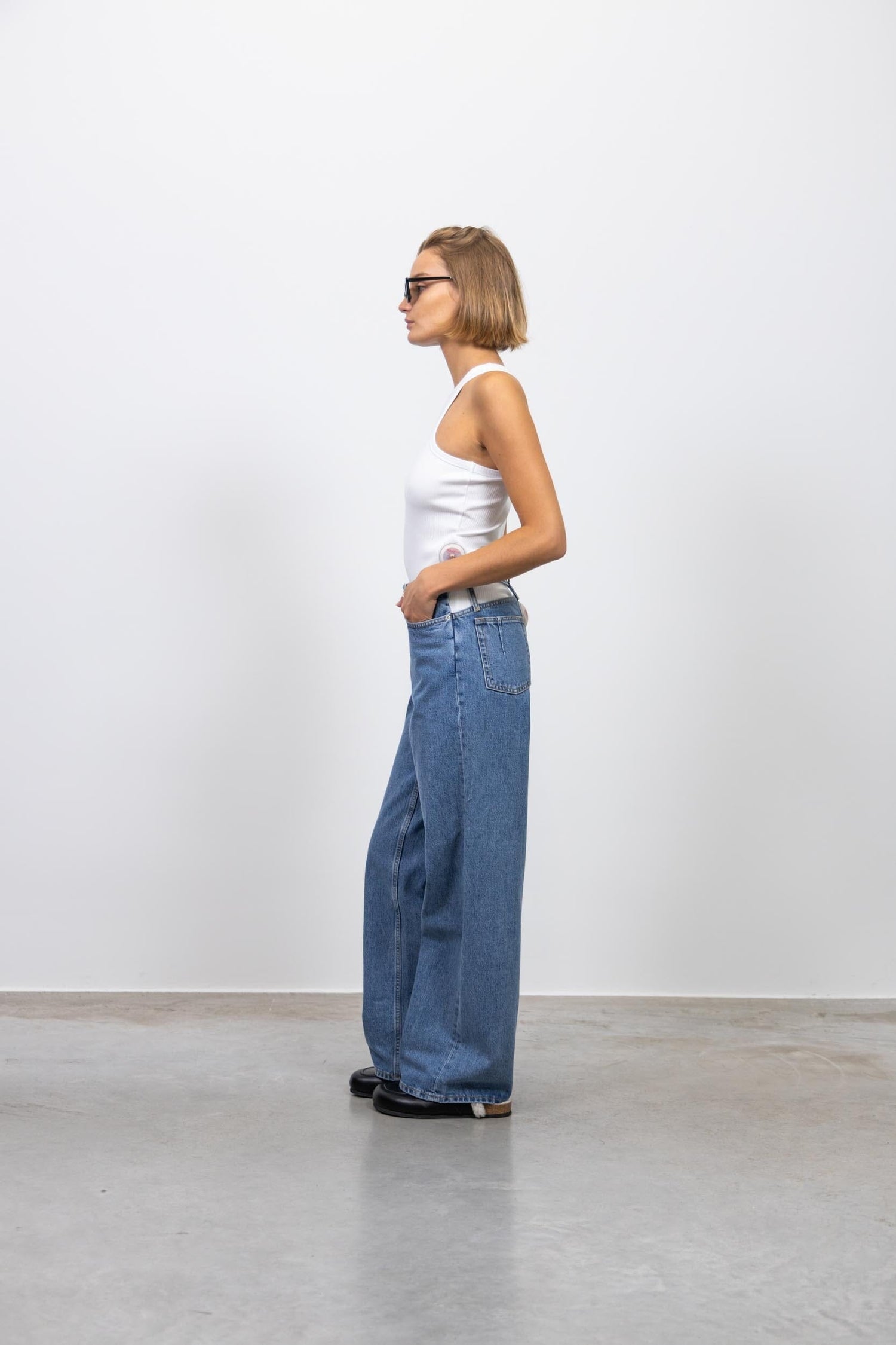 KIRI CUT OUT WIDE LEG JEANS JEANS WON HUNDRED 