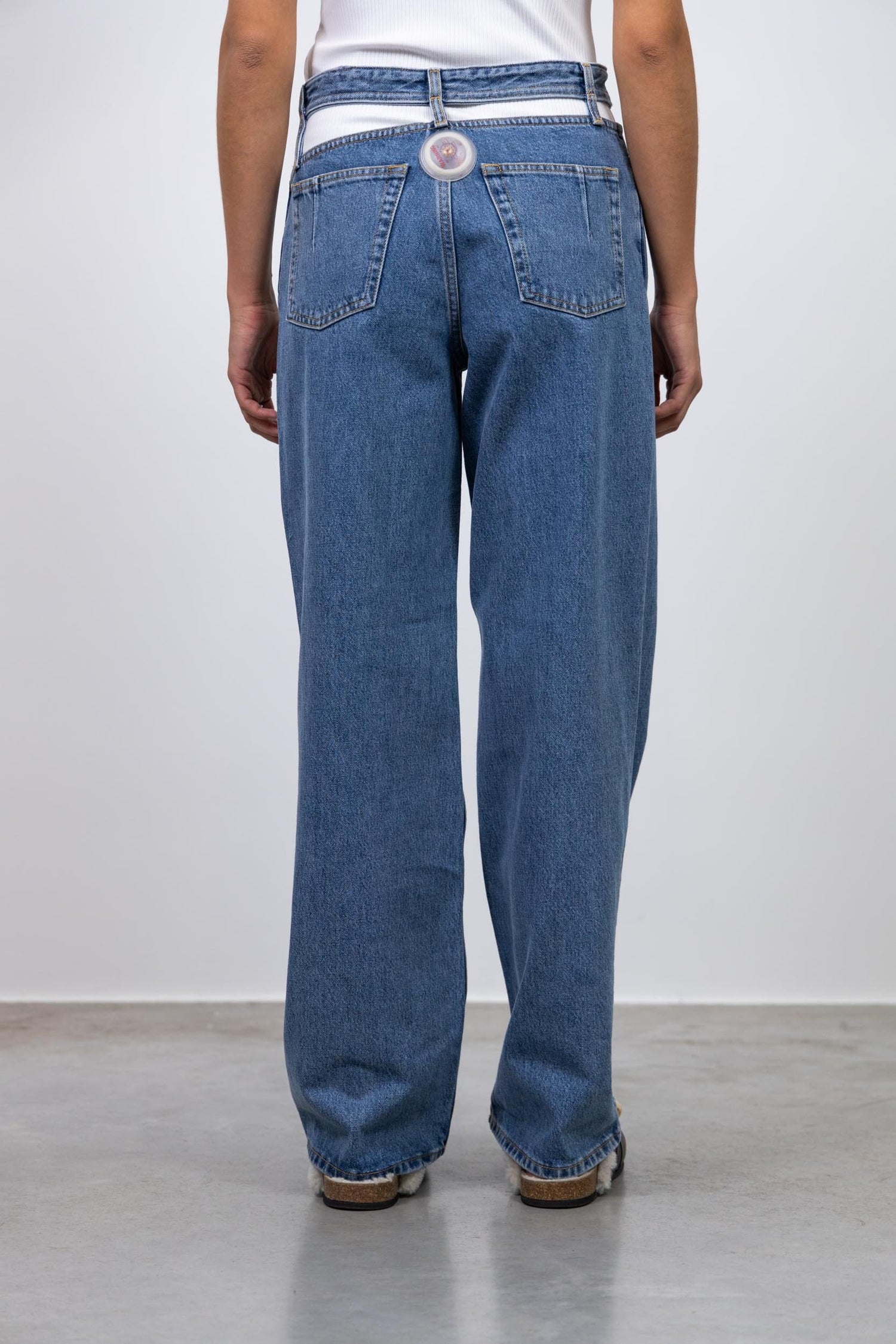 KIRI CUT OUT WIDE LEG JEANS JEANS WON HUNDRED 