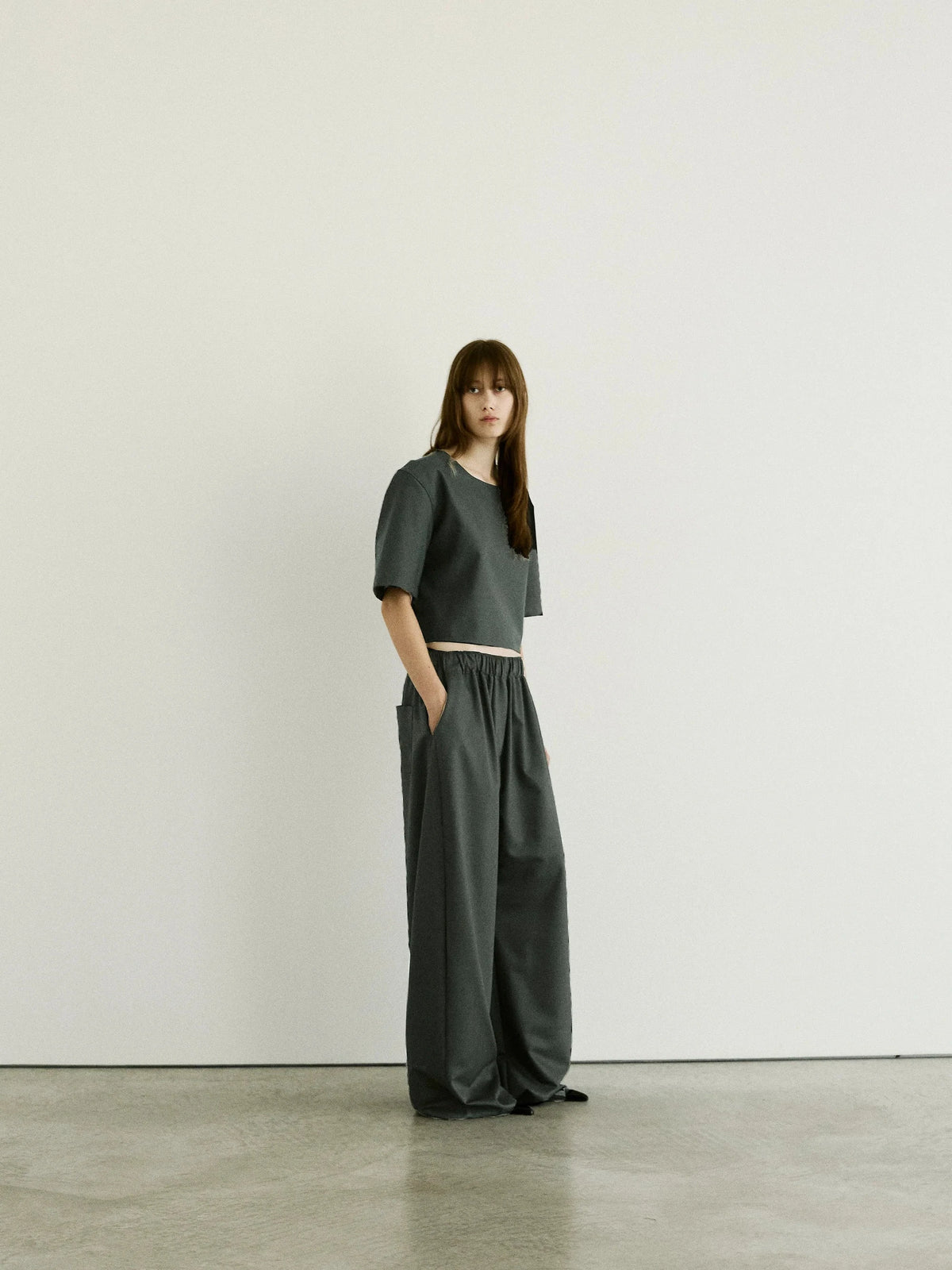DORA IN GREY MELANGE PANTS THE LATEST 