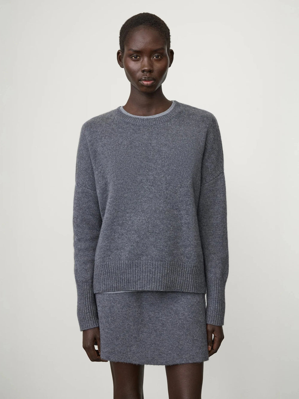 MILA SWEATER IN GRAPHITE KNIT LISA YANG 