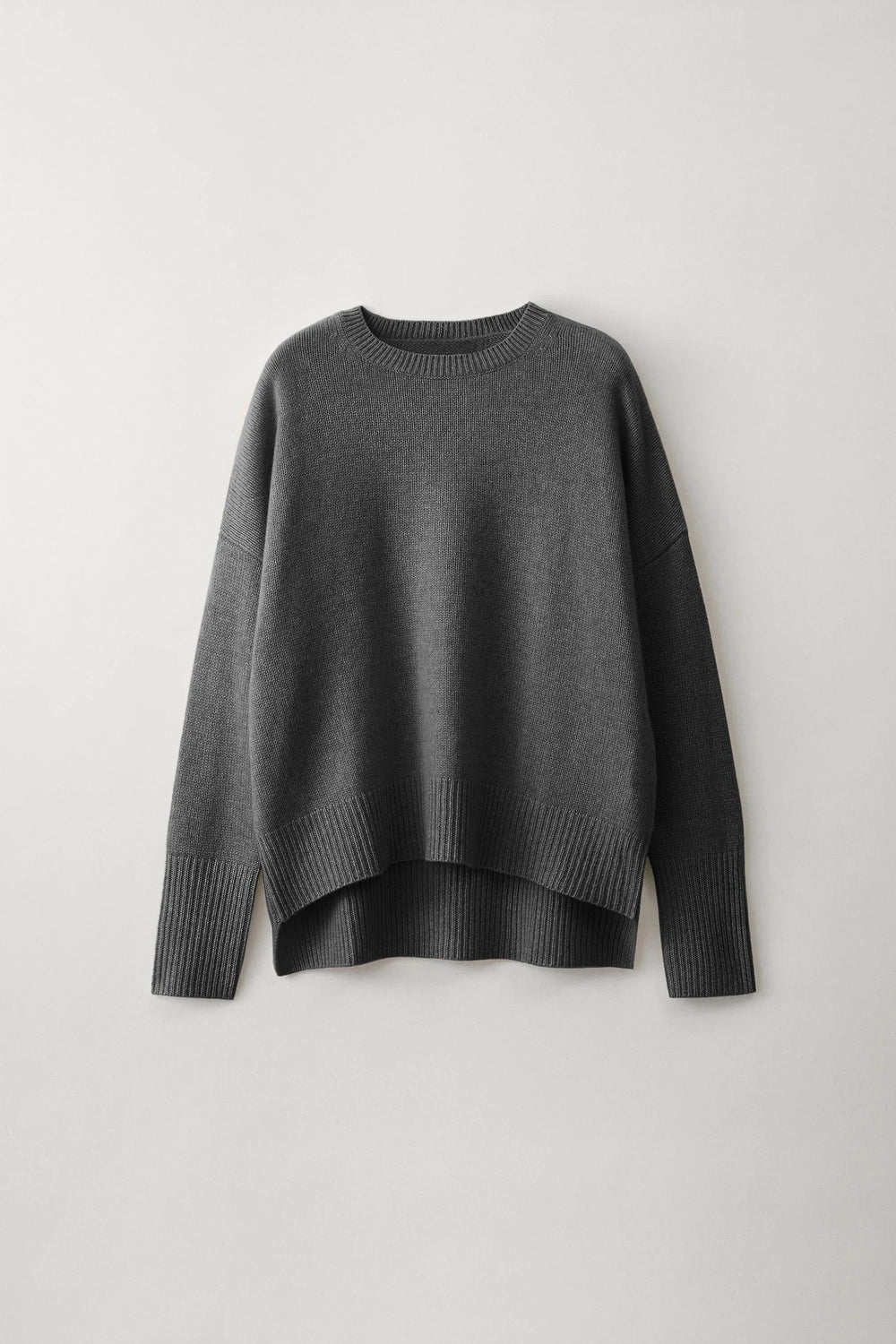MILA SWEATER IN GRAPHITE KNIT LISA YANG 