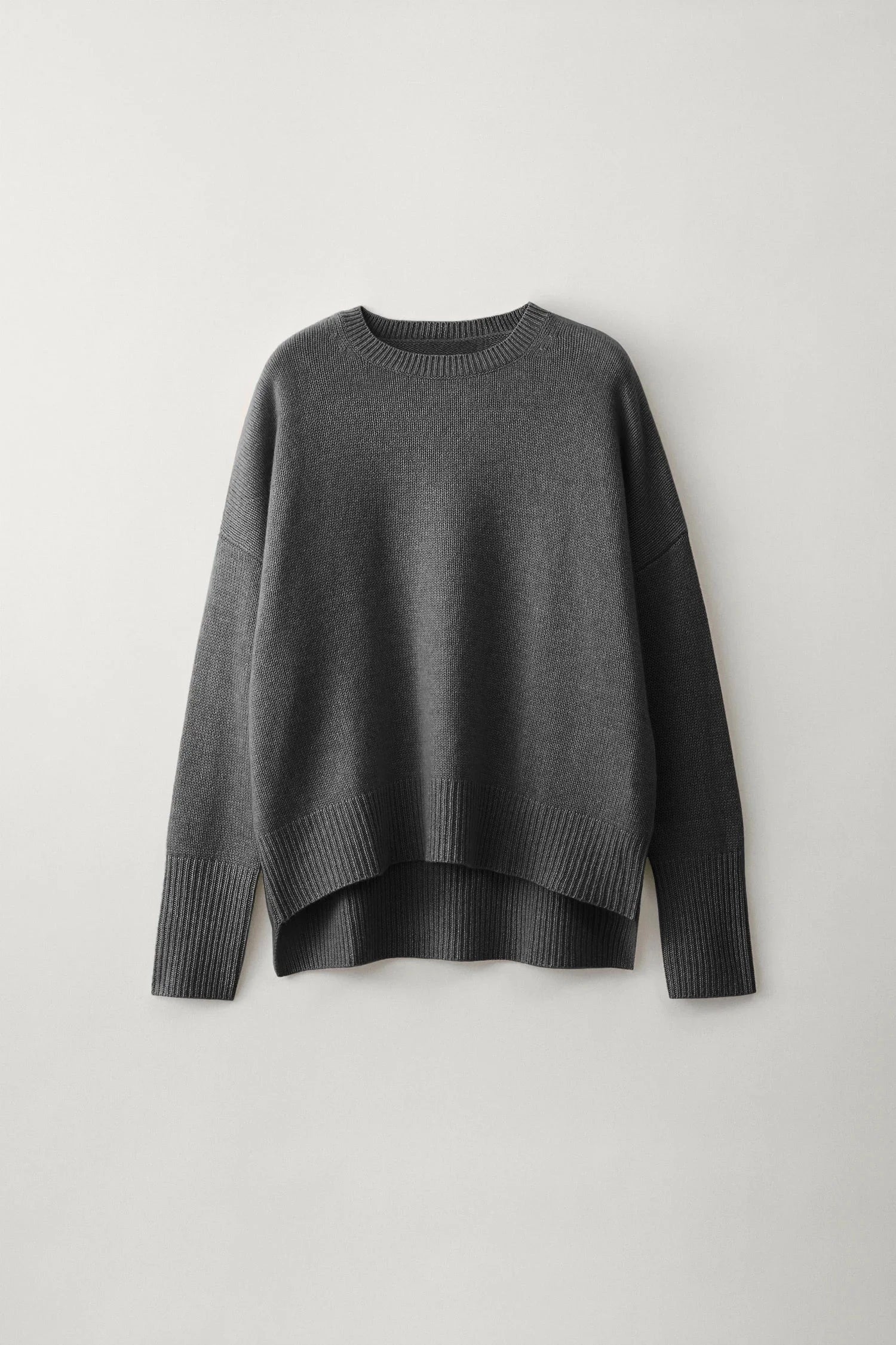 MILA SWEATER IN GRAPHITE KNIT LISA YANG 