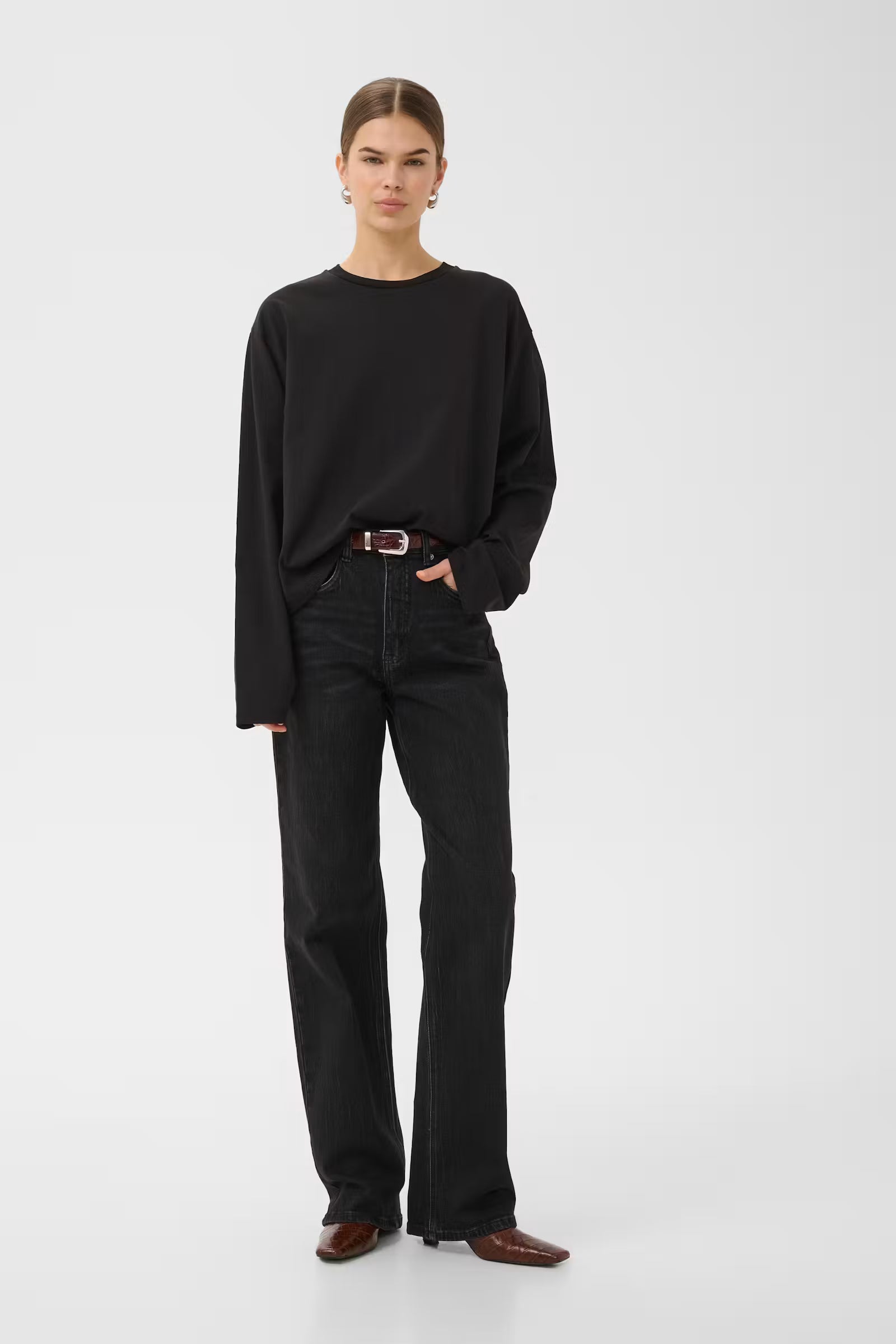 TIMA LS TEE IN BLACK T-SHIRT GESTUZ 