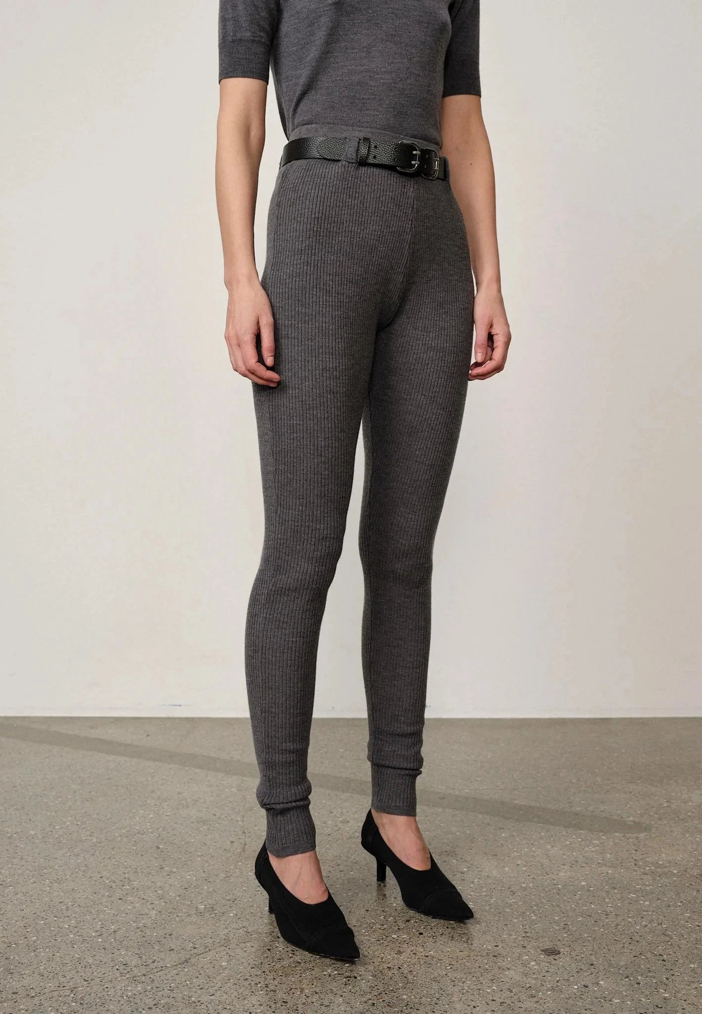 CARLOS KNIT LEGGINGS IN GREY LEGGING HERSKIND 