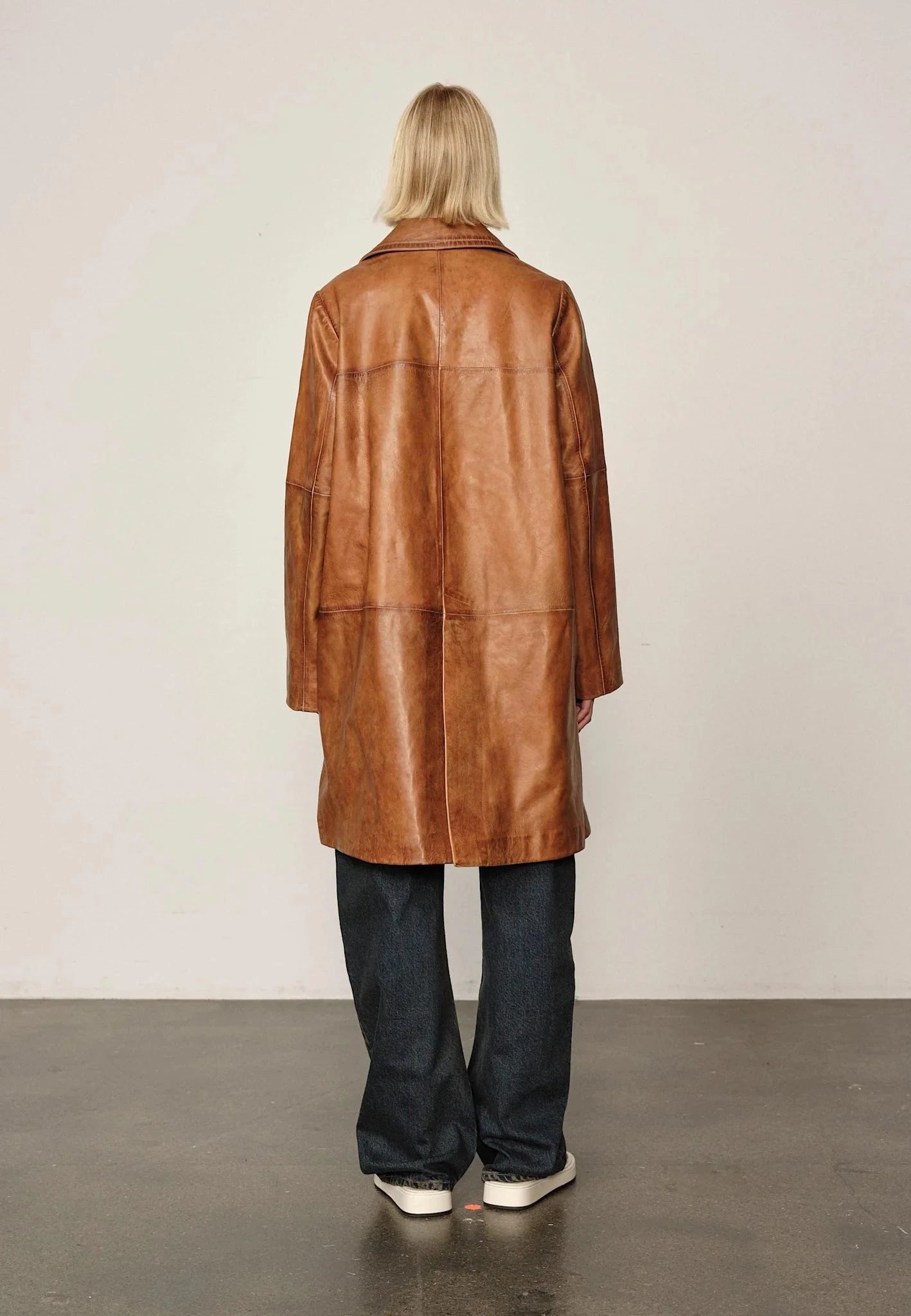 SHELLY LEATHER COAT IN WAXED COGNAC JACKET HERSKIND 