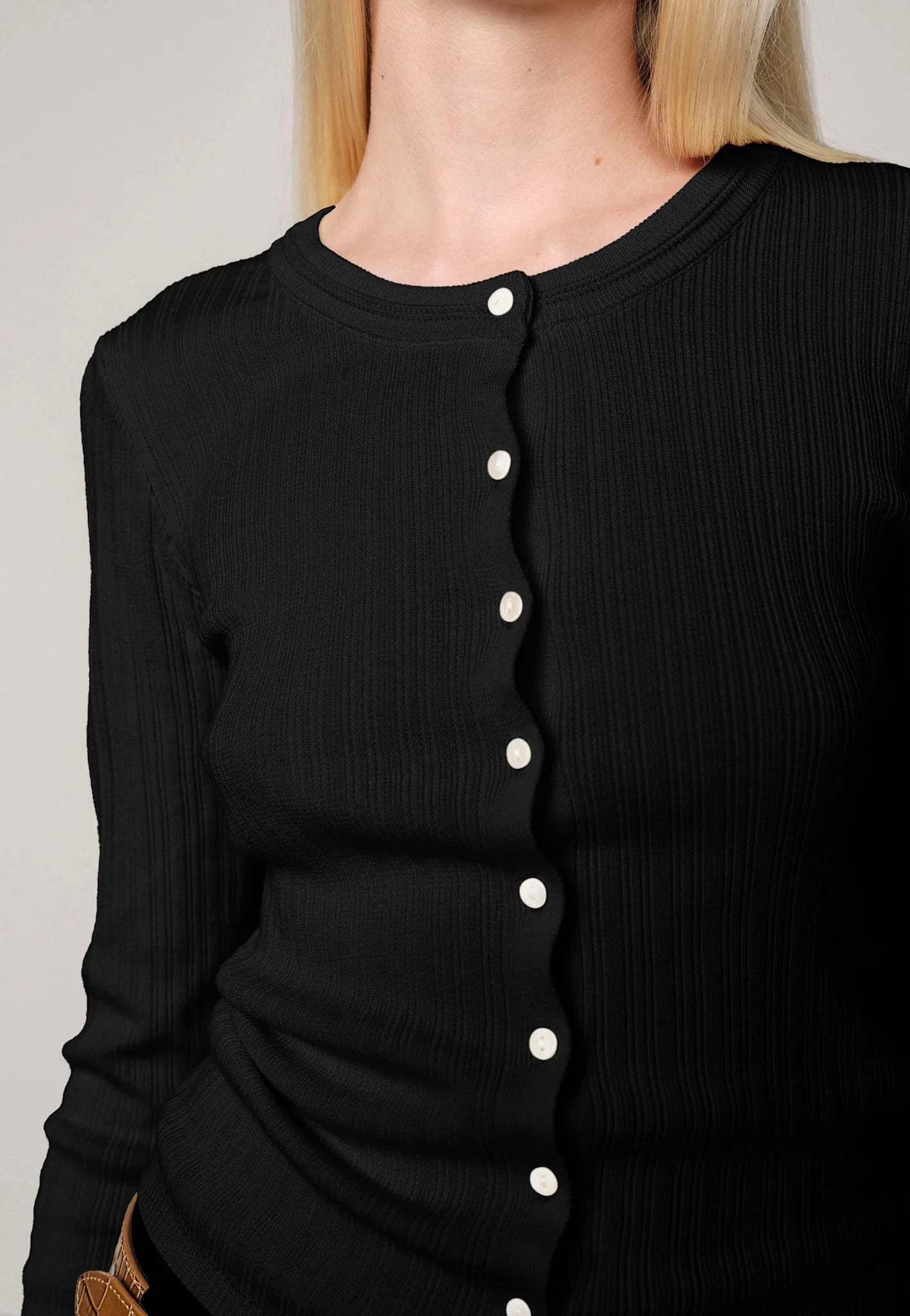 BROOKS KNIT BLOUSE IN BLACK KNIT HERSKIND 