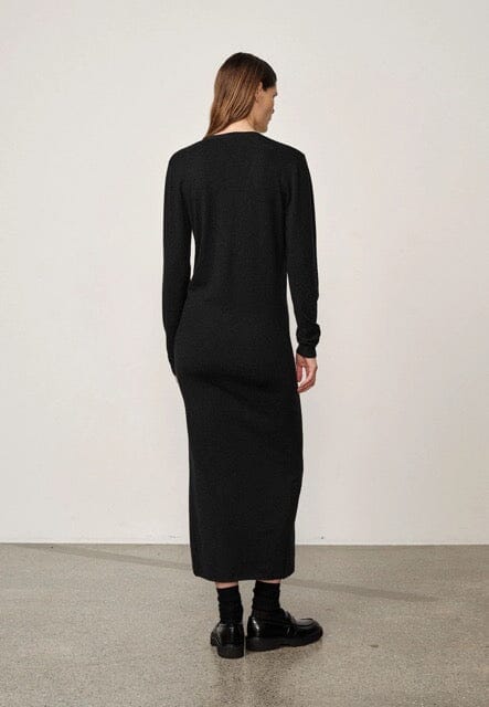 GRAHAM KNIT DRESS IN BLACK DRESS HERSKIND 