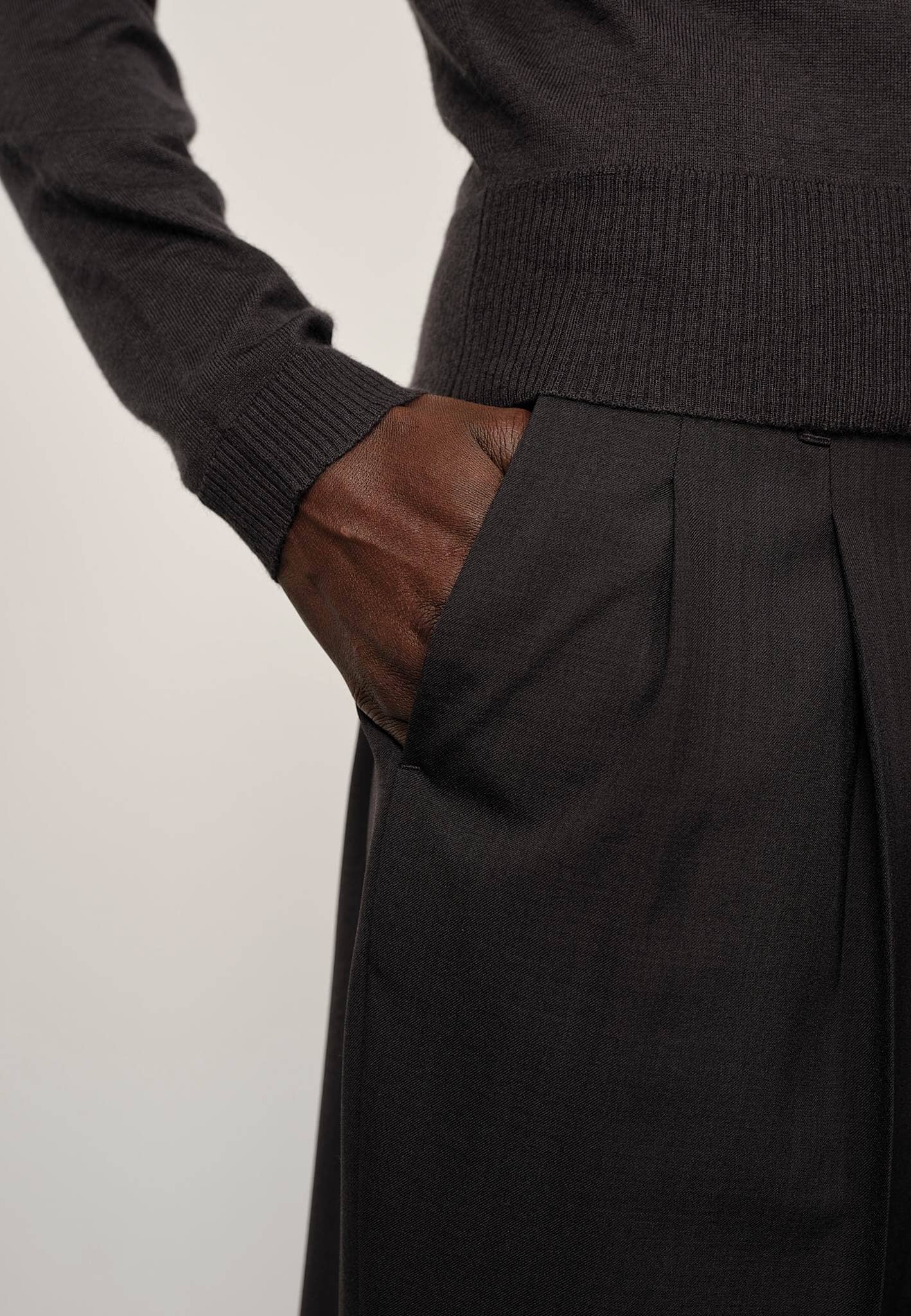NUNO PANTS IN IRON PANTS HERSKIND 