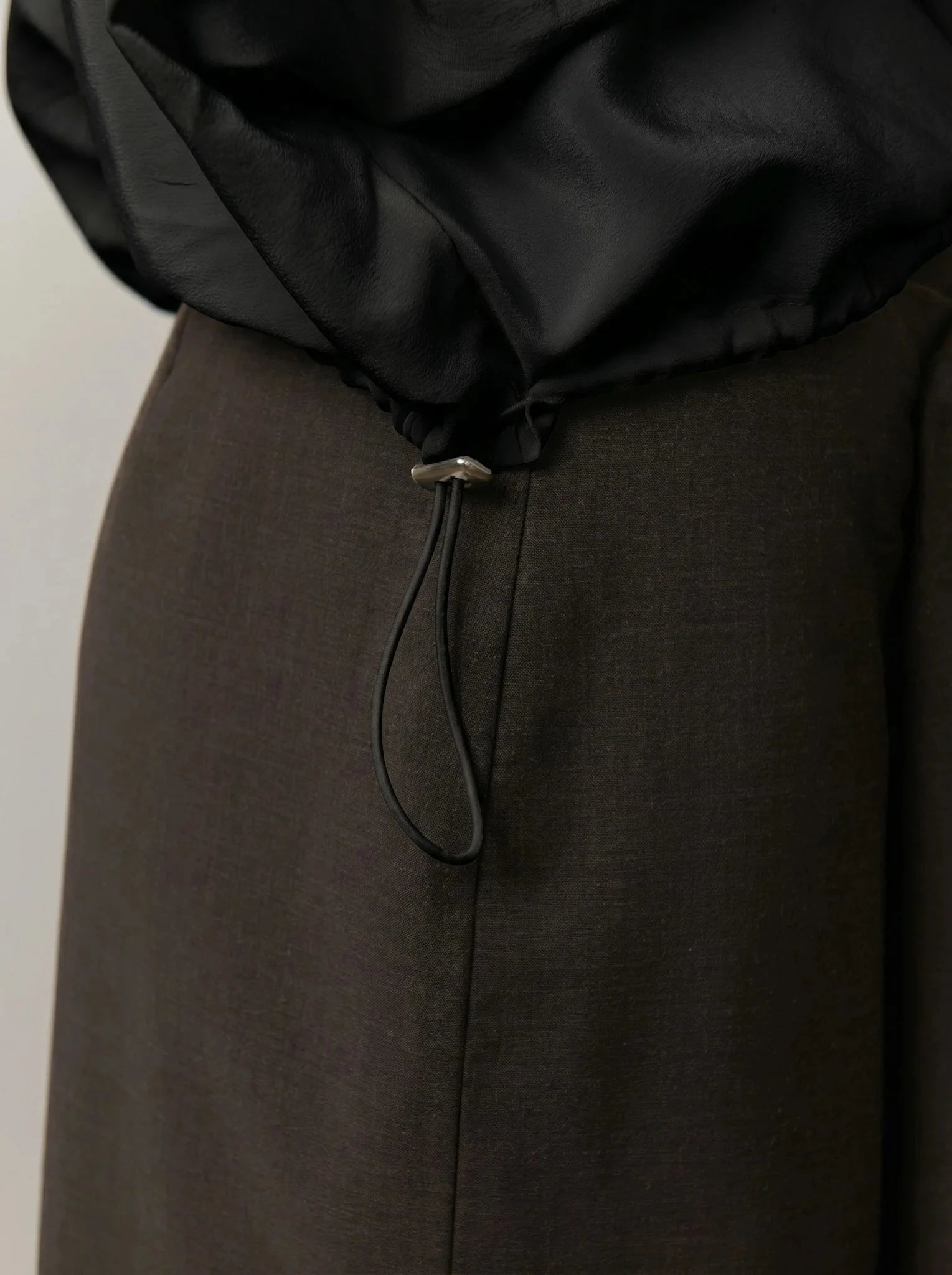 SISI SILK BLOUSE IN BLACK TOP HERSKIND 