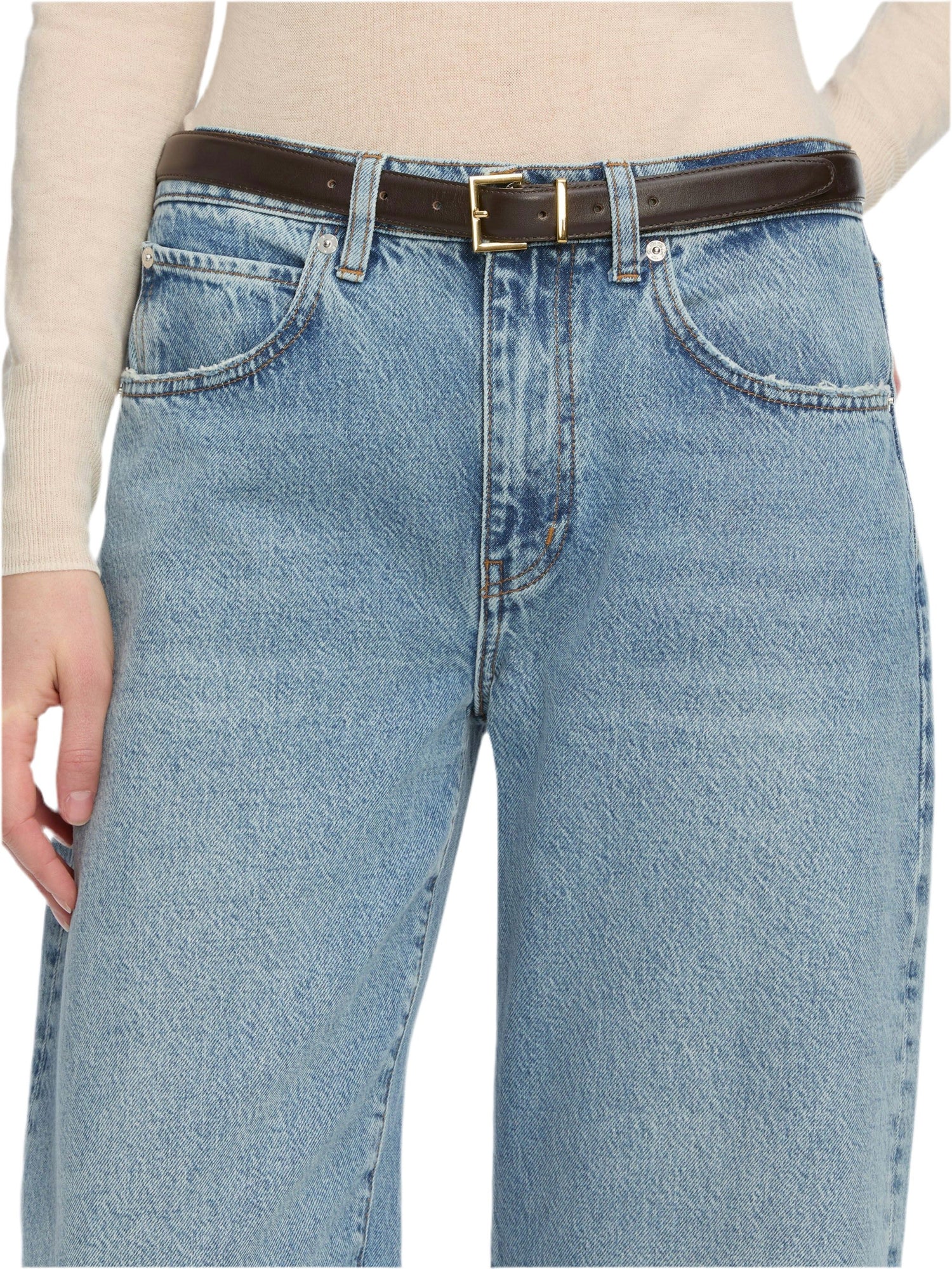 LOW SLUNG BARREL IN DOLLHOUSE JEANS FRAME 