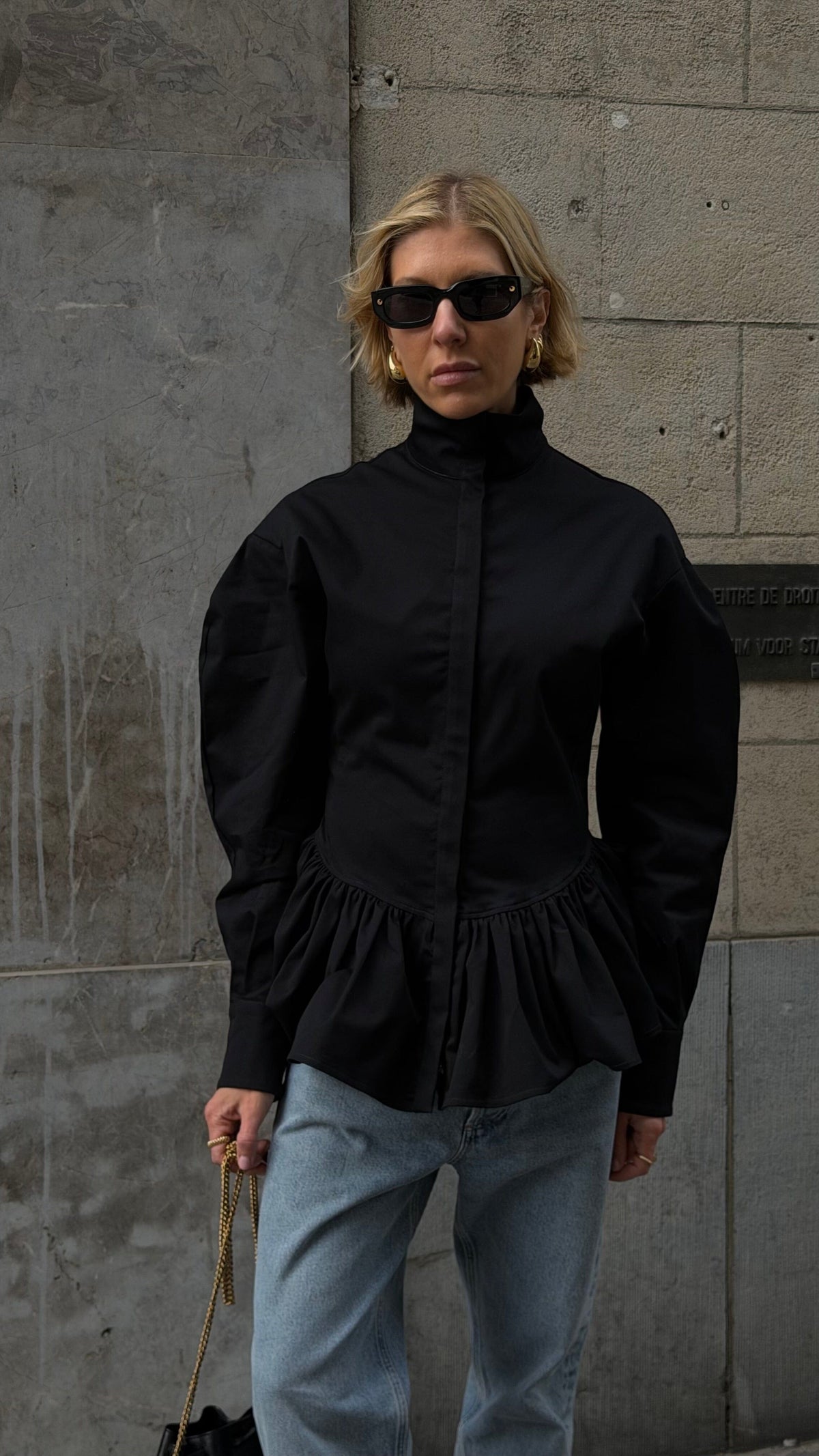 ELAINE SHIRT IN BLACK SHIRT THE LATEST 