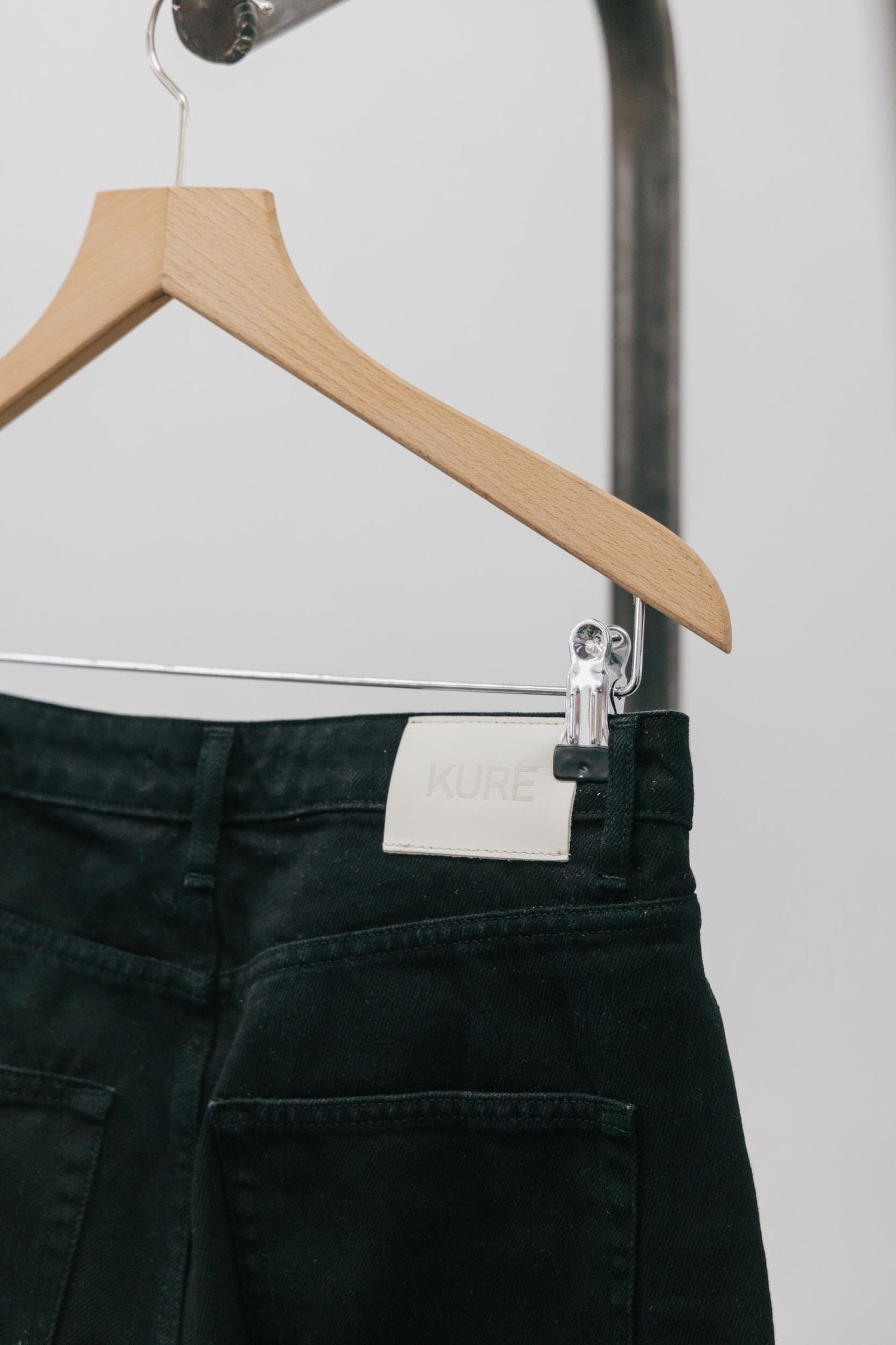 HANNAH 90S JEANS BLACK JEANS KURE 
